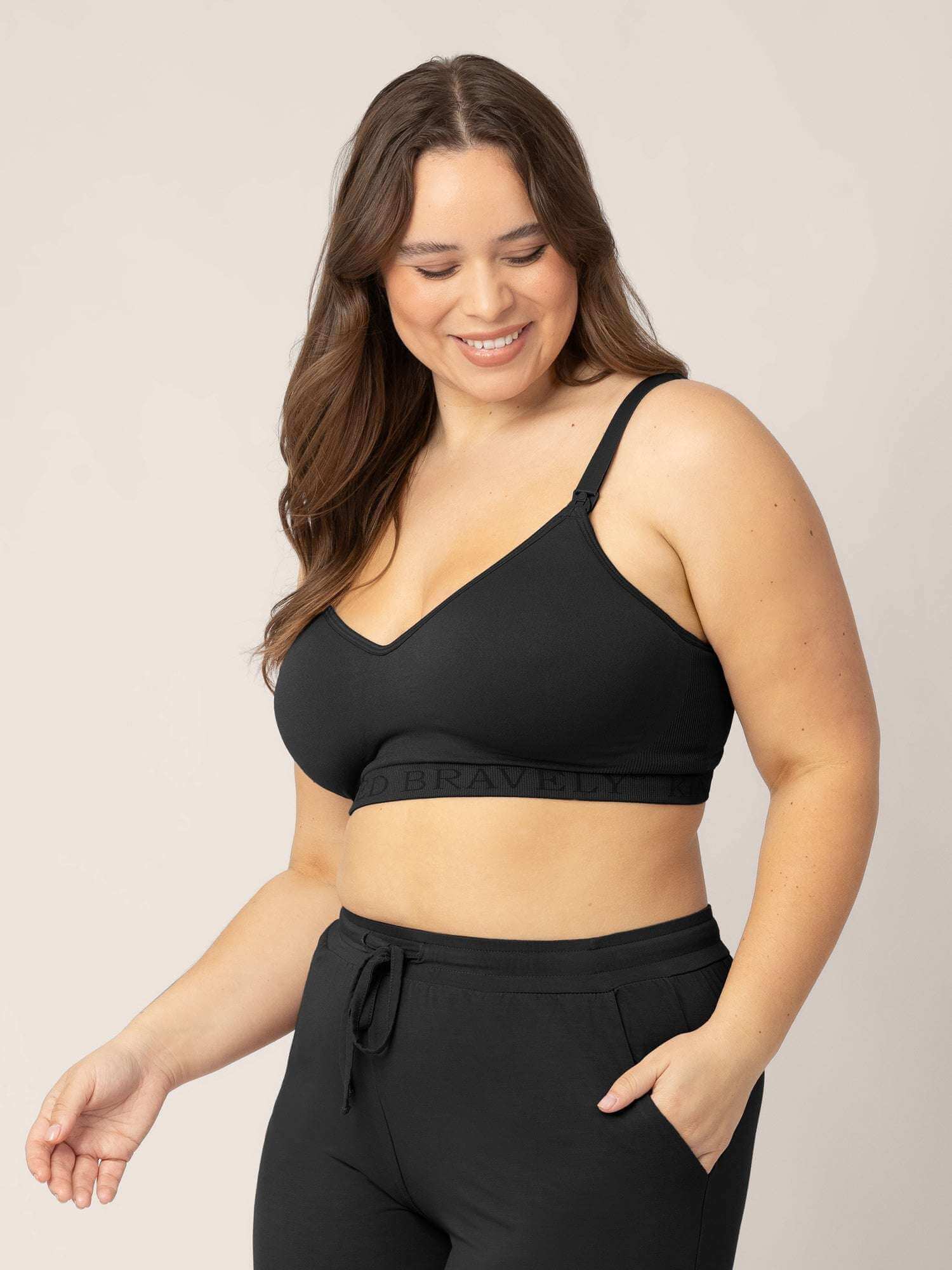 Signature Sublime® Contour Hands-Free Pumping & Nursing Bra | Black | Milk & Baby
