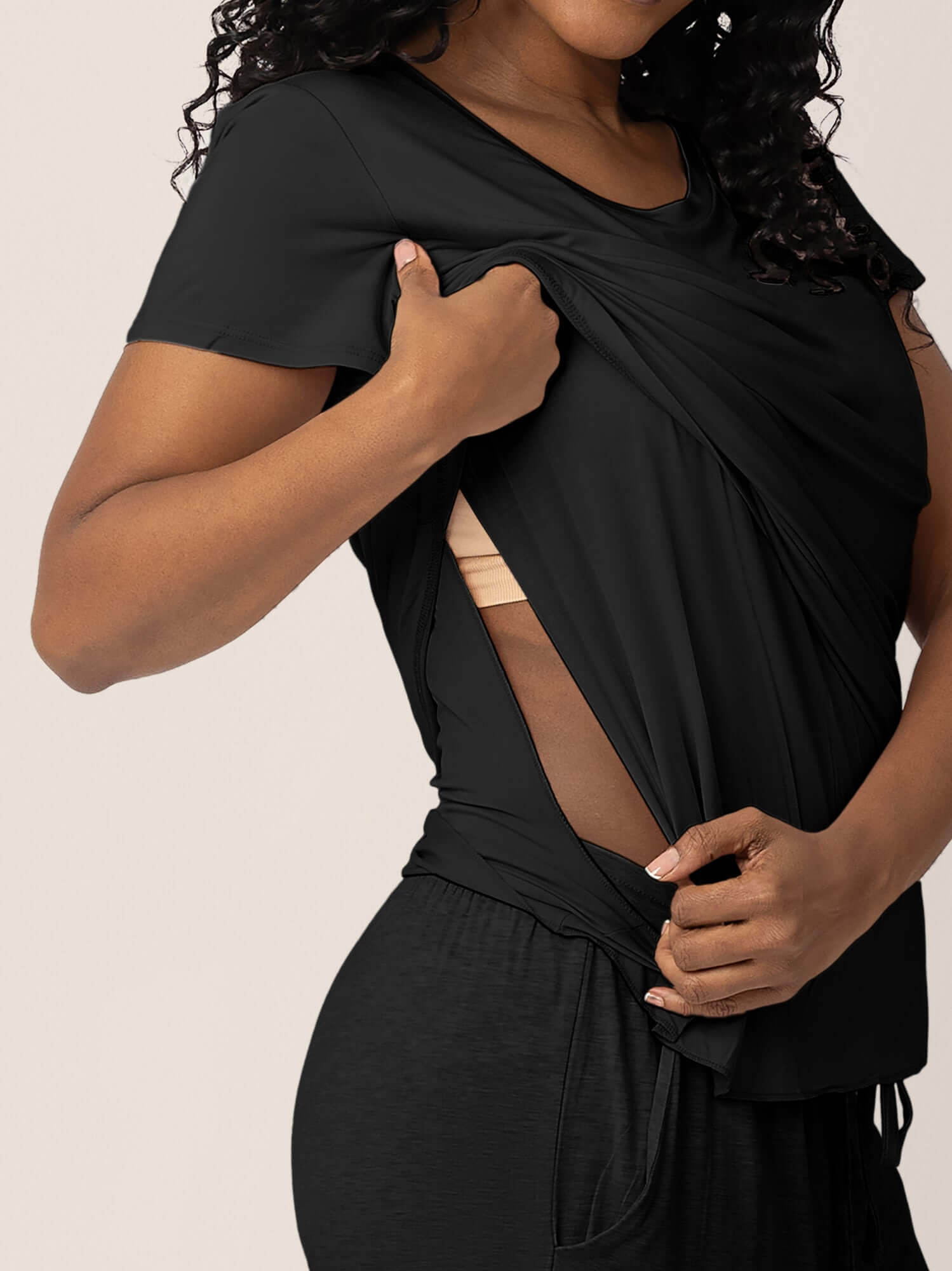 Everyday Maternity & Nursing T-shirt | Black | Milk & Baby