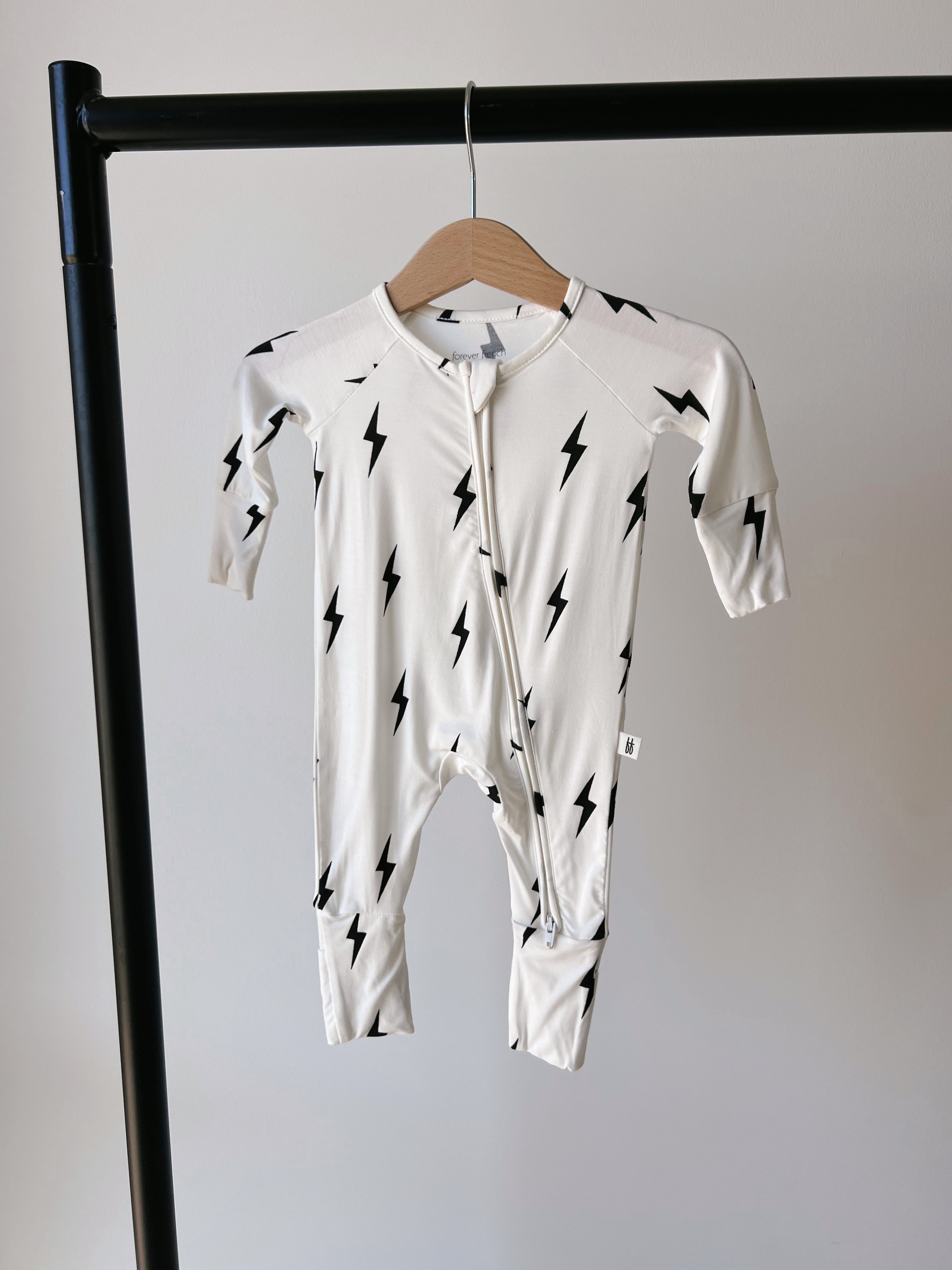Bamboo Zip Pajamas | White & Black Lightning Bolt | Milk & Baby