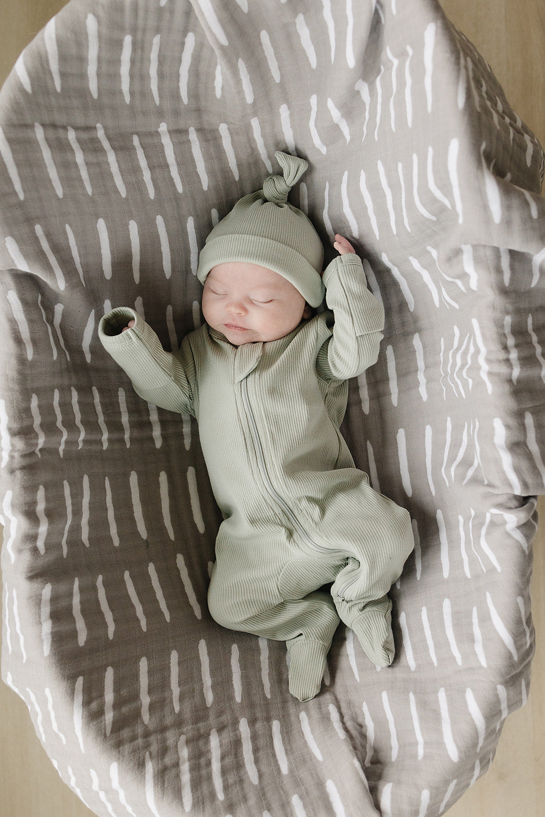 Sage Organic Cotton Ribbed Zipper | Milk & Baby