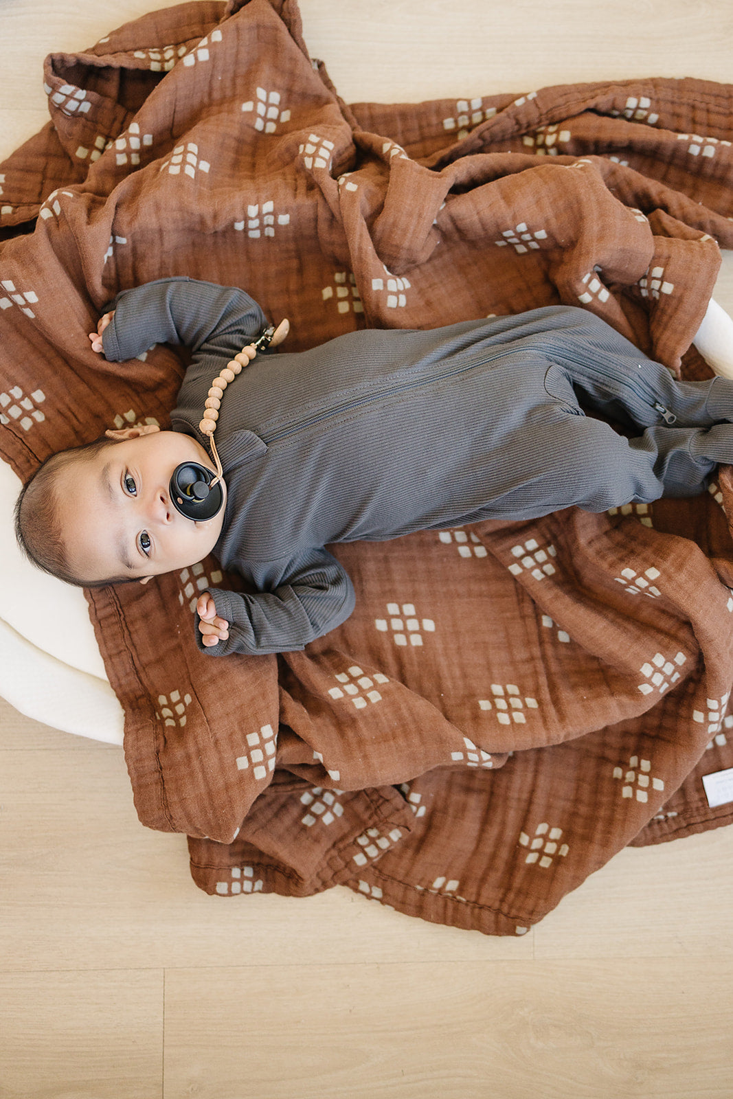 Charcoal Organic Cotton Ribbed Zipper | Milk & Baby