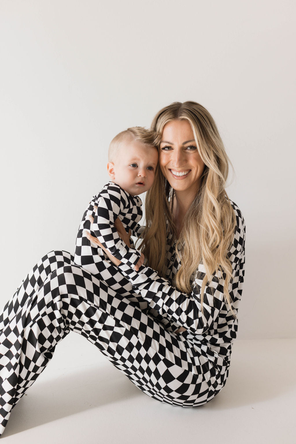 Black & White Wavy Checkerboard | Women's Bamboo Pajamas | Milk & Baby