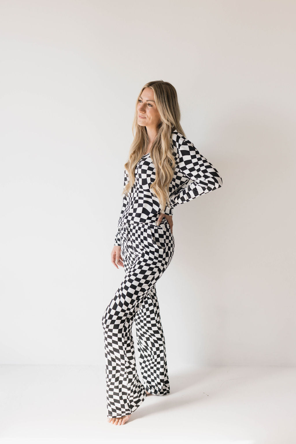 Black & White Wavy Checkerboard | Women's Bamboo Pajamas | Milk & Baby