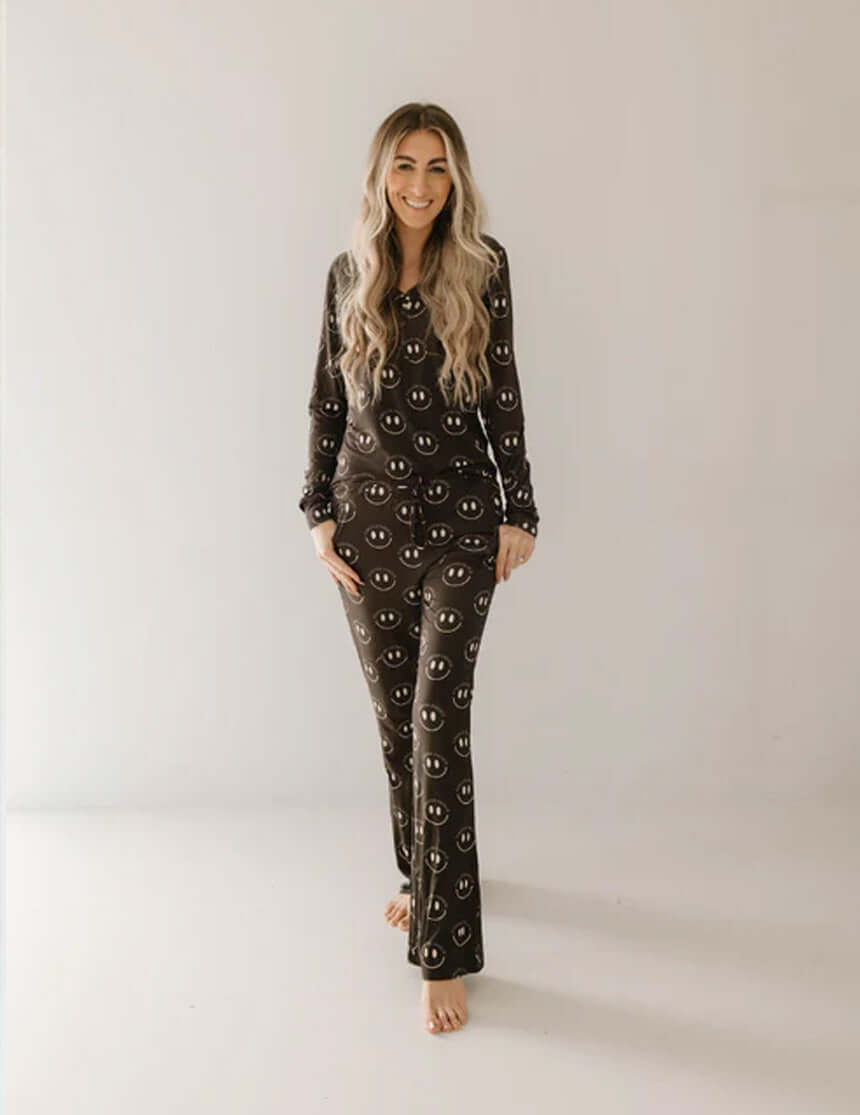 Charcoal & White ff Smile | Women's Bamboo Pajama | Milk & Baby