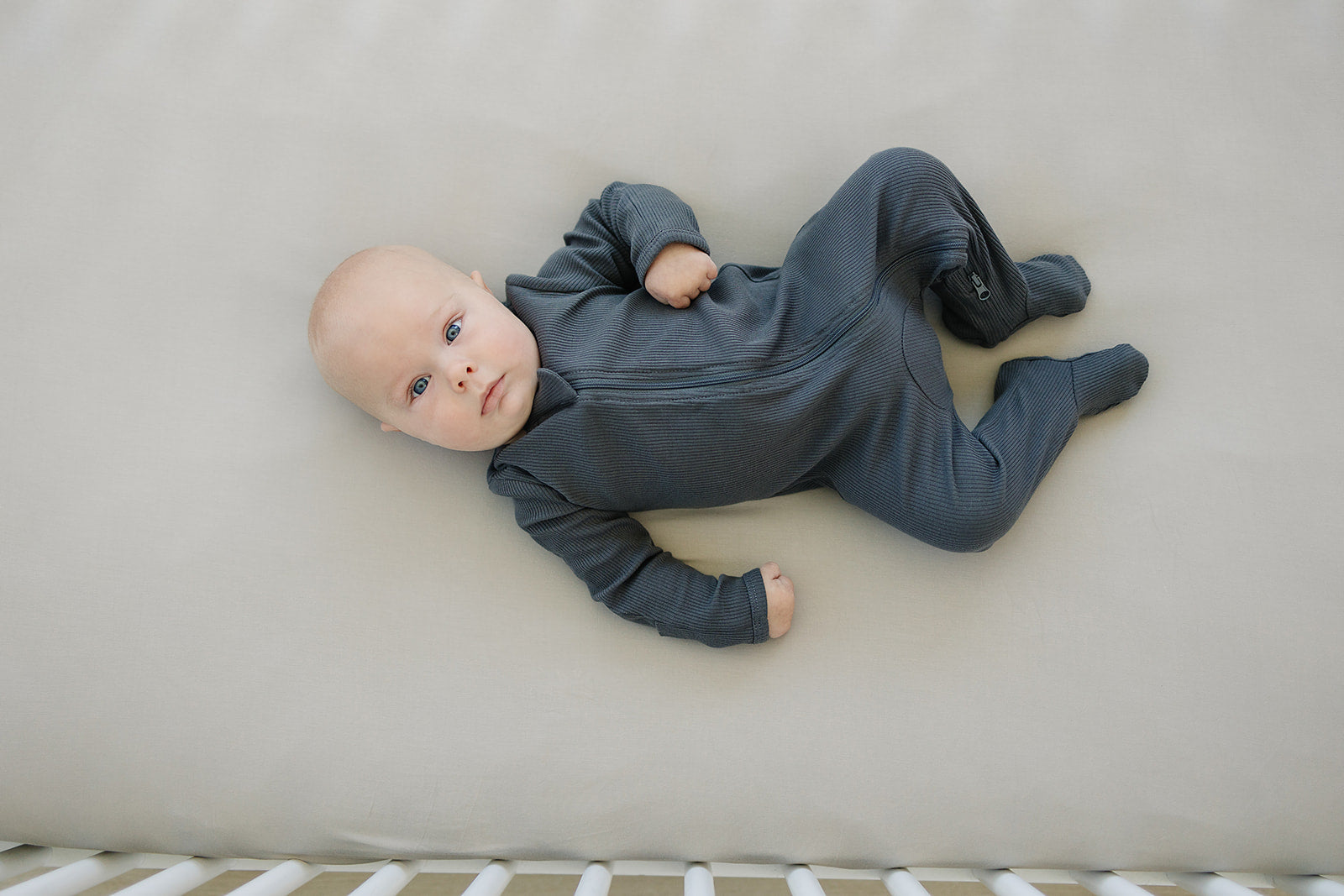 Charcoal Organic Cotton Ribbed Zipper | Milk & Baby
