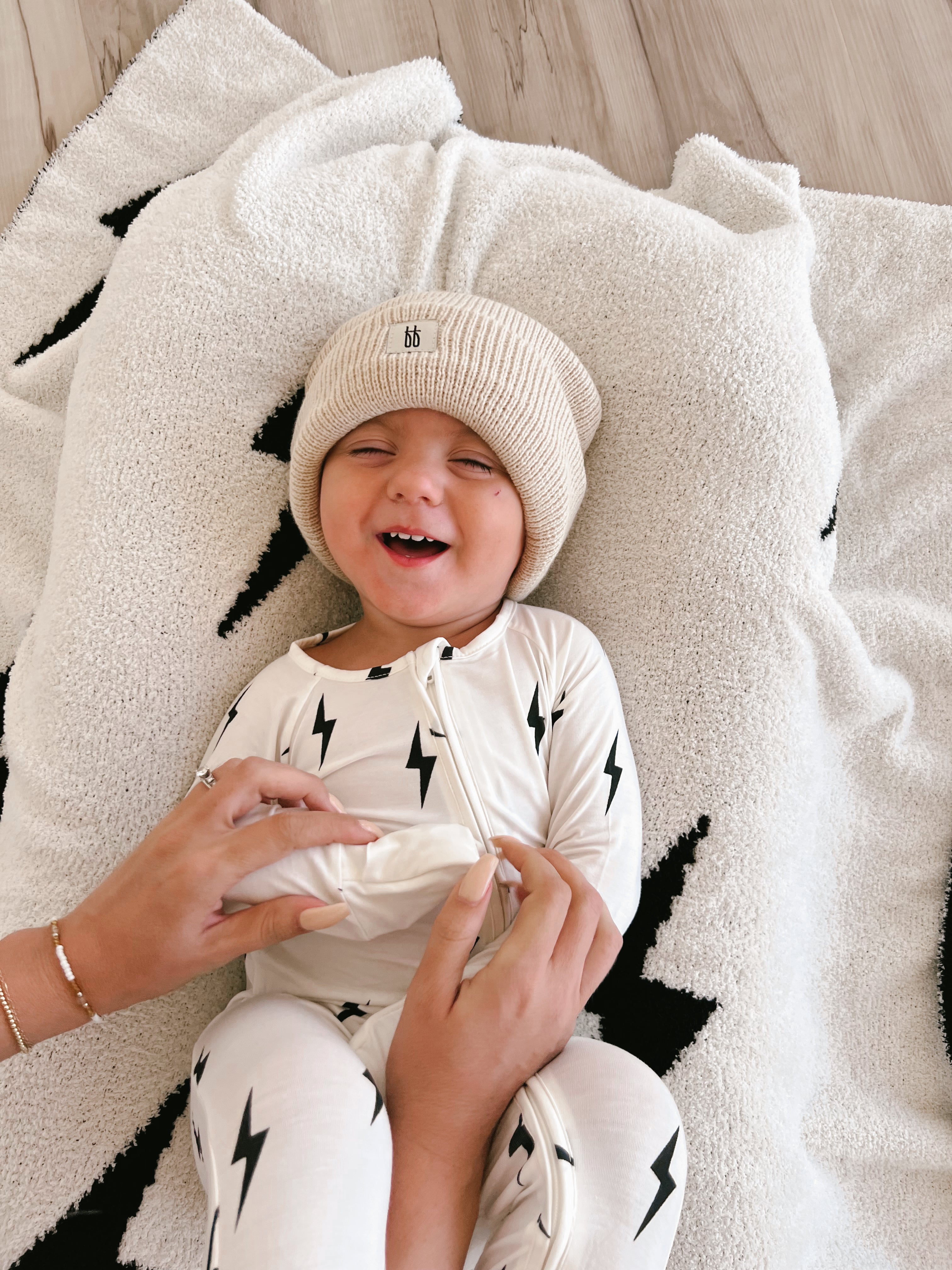 Bamboo Zip Pajamas | White & Black Lightning Bolt | Milk & Baby