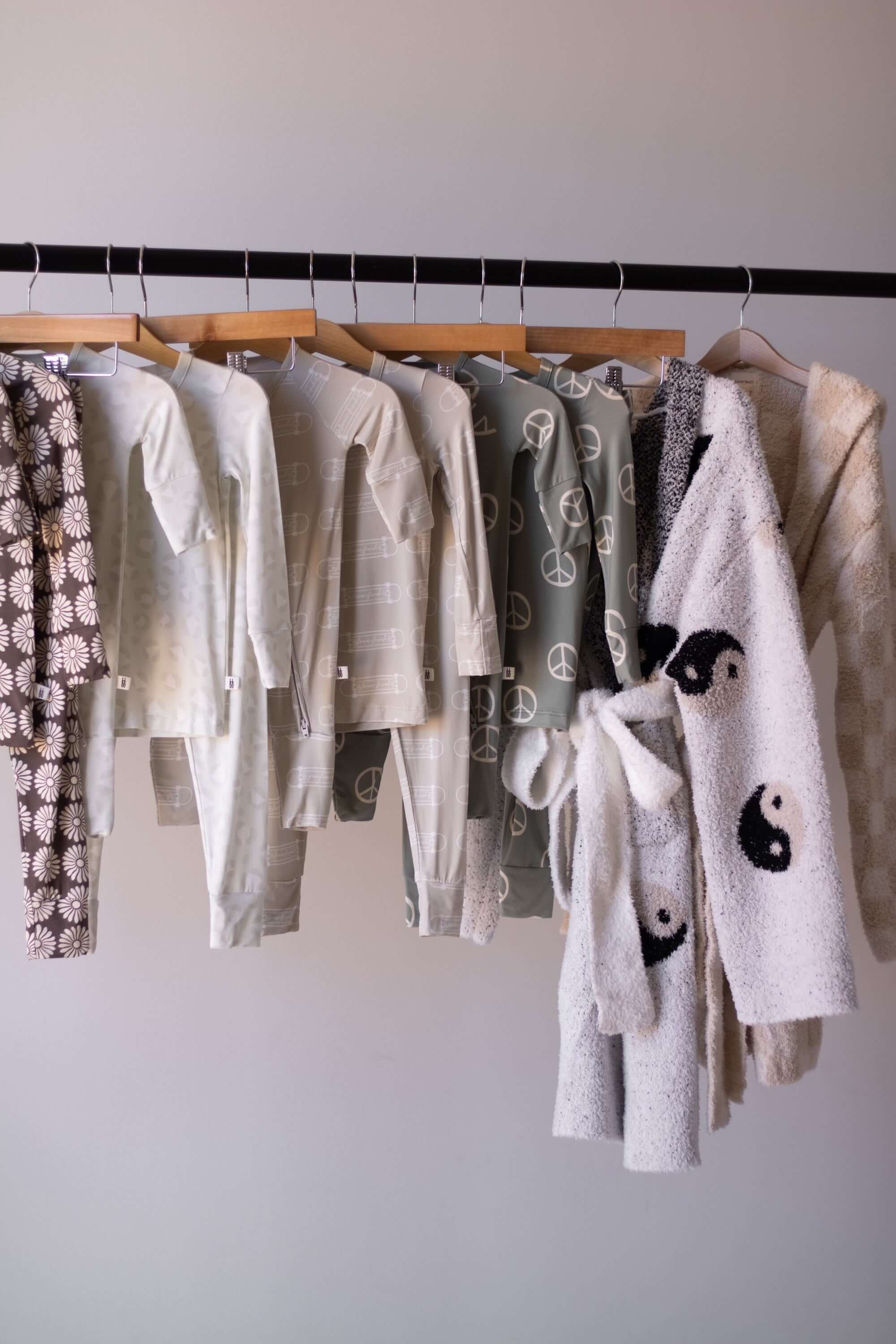 Cream Checkerboard | Adult Robe | Milk & Baby