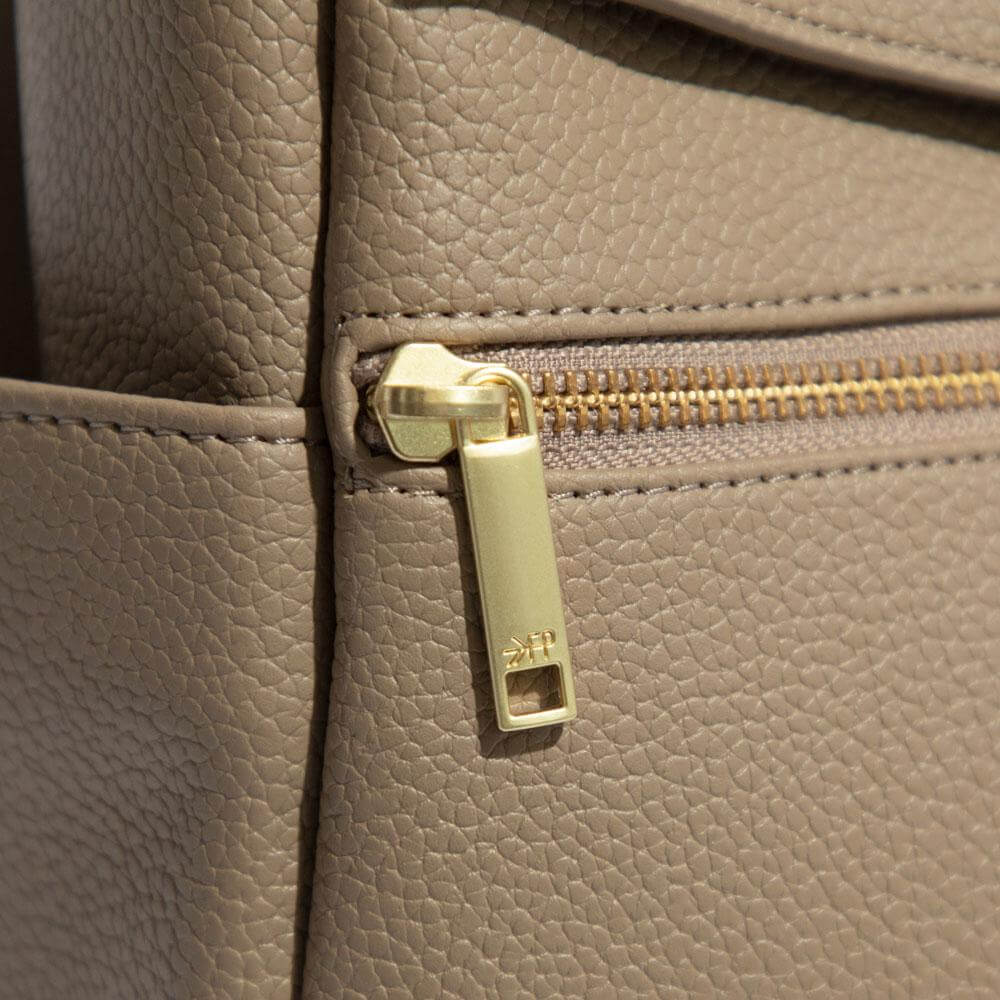 Aspen Classic Diaper Bag II | Milk & Baby