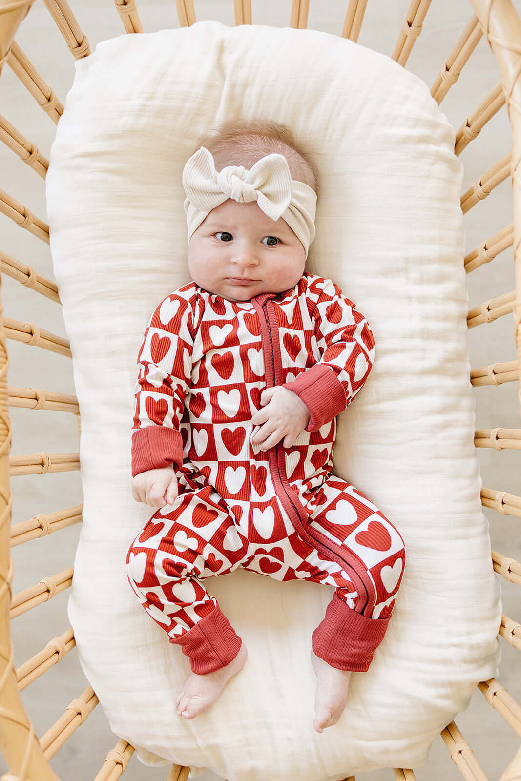 Checkered Hearts Ribbed Bamboo Zipper | Milk & Baby