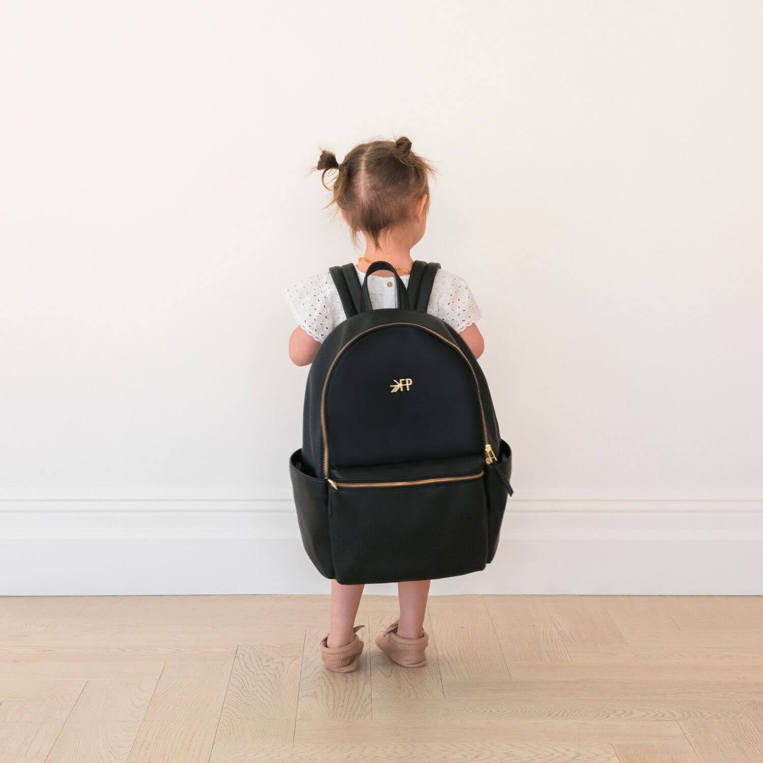 Ebony Classic City Backpack II | Milk & Baby