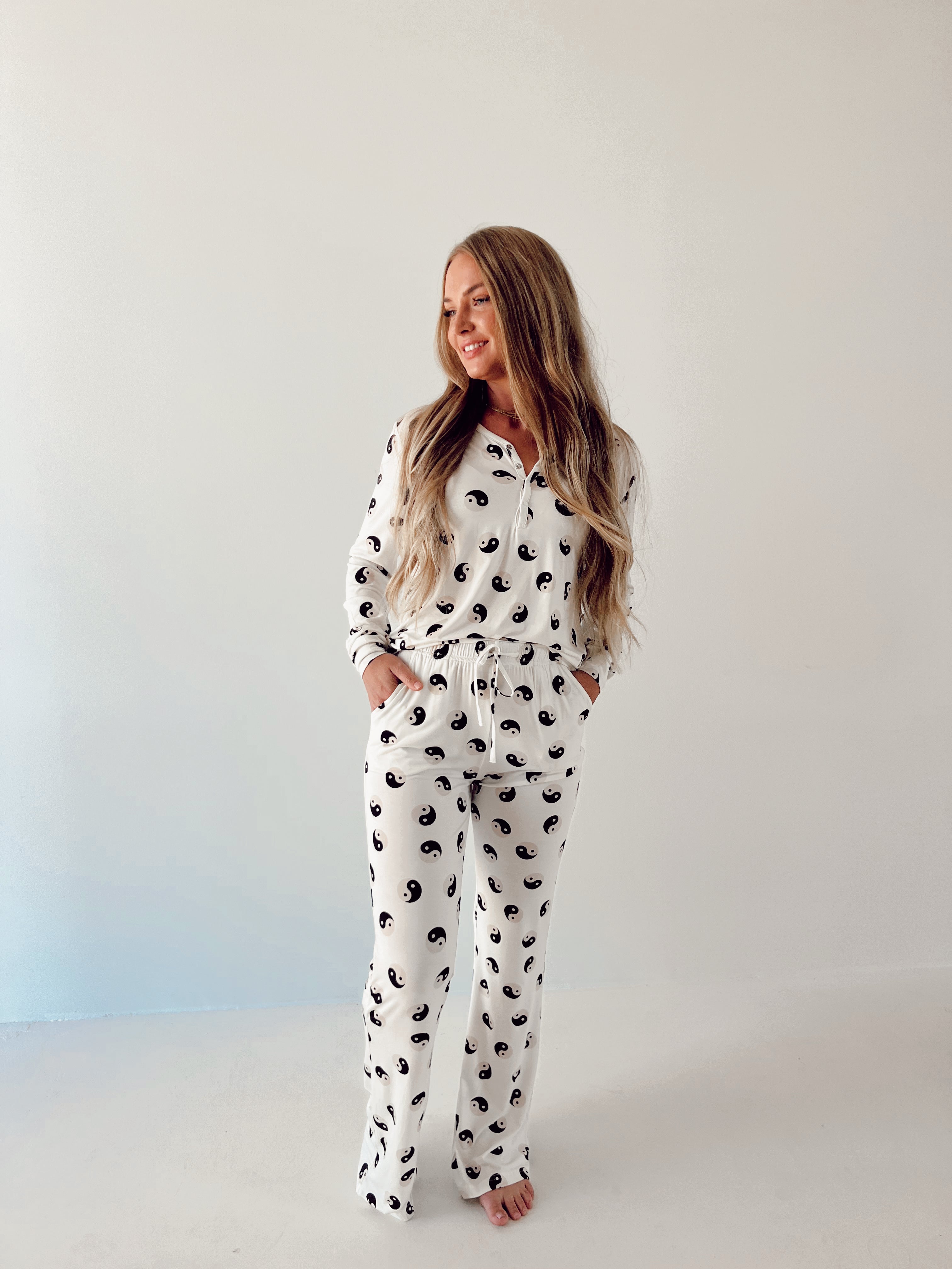 Black & White Yin Yang | Women's Bamboo Pajamas | Milk & Baby
