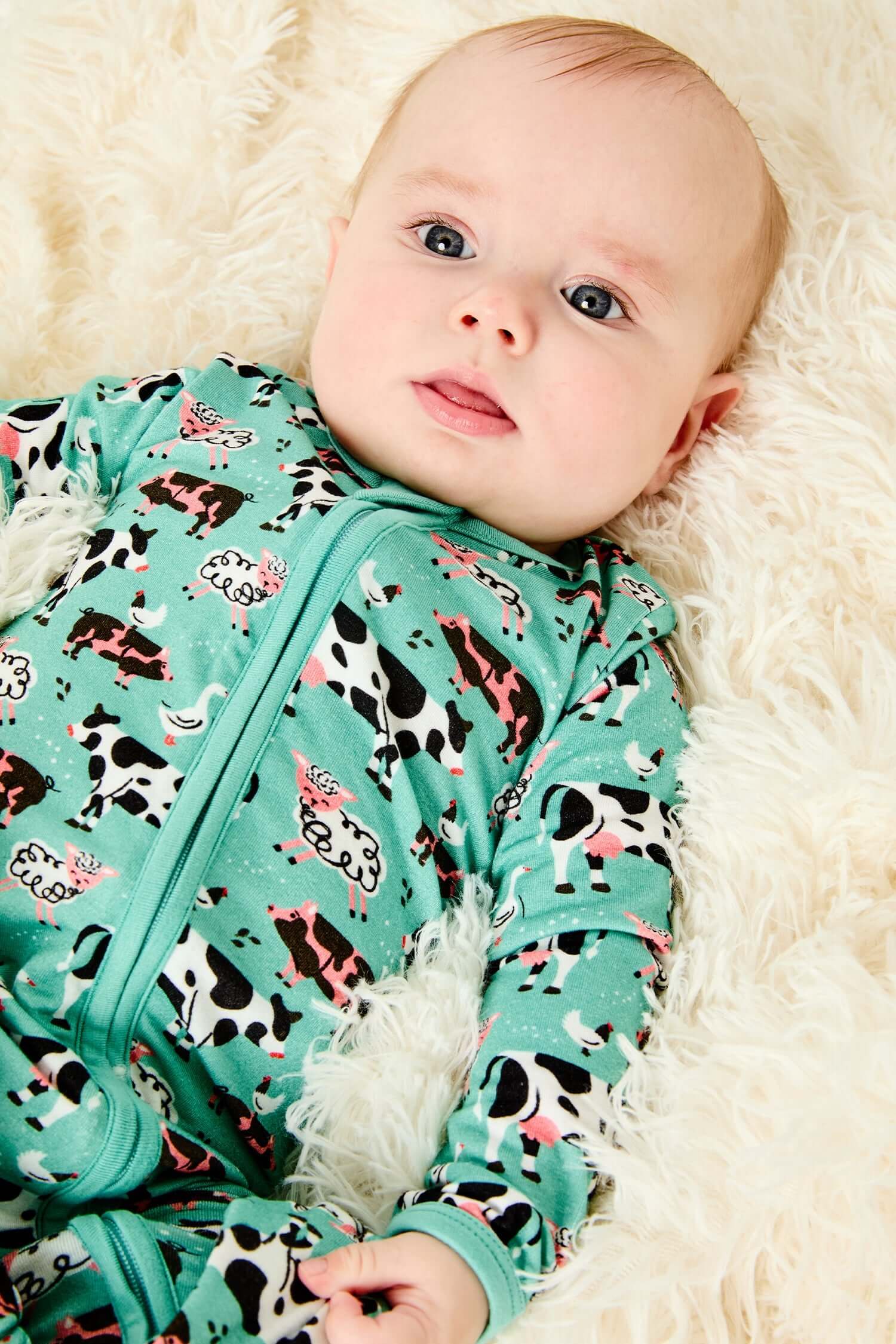 Soft & Stretchy Zipper Footie - Farm Friends | Milk & Baby