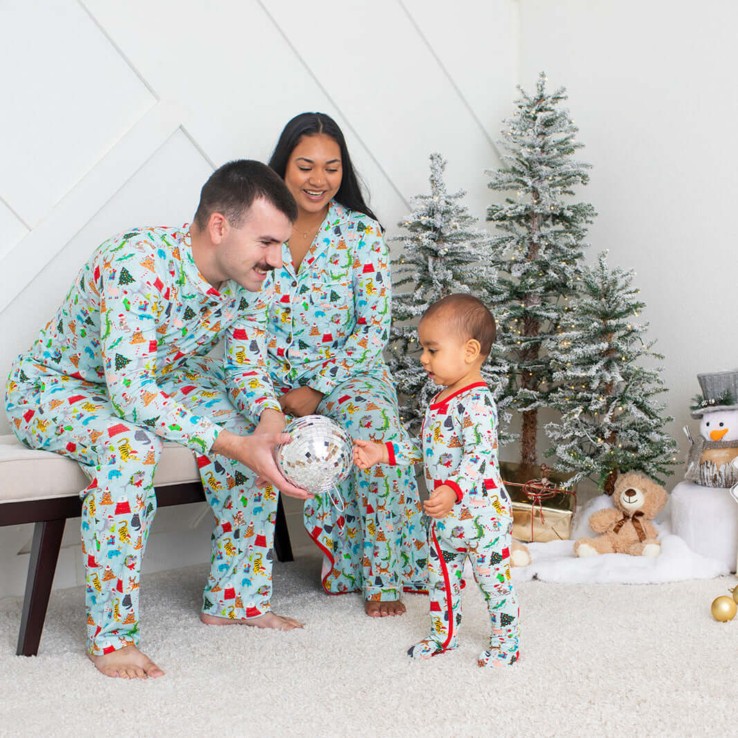 Crackling Christmas Women's Pajama Set | Milk & Baby