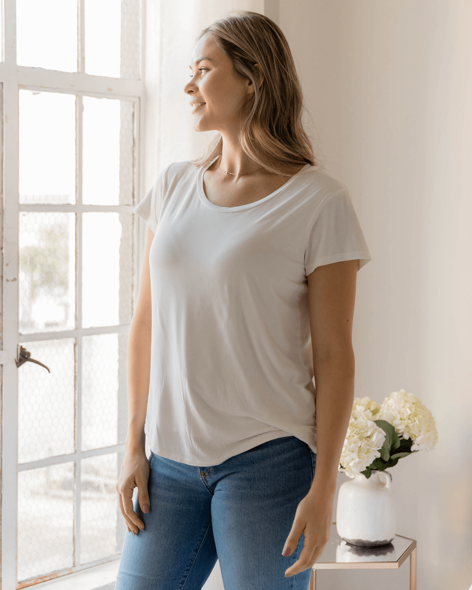 Everyday Maternity & Nursing T-shirt | White | Milk & Baby