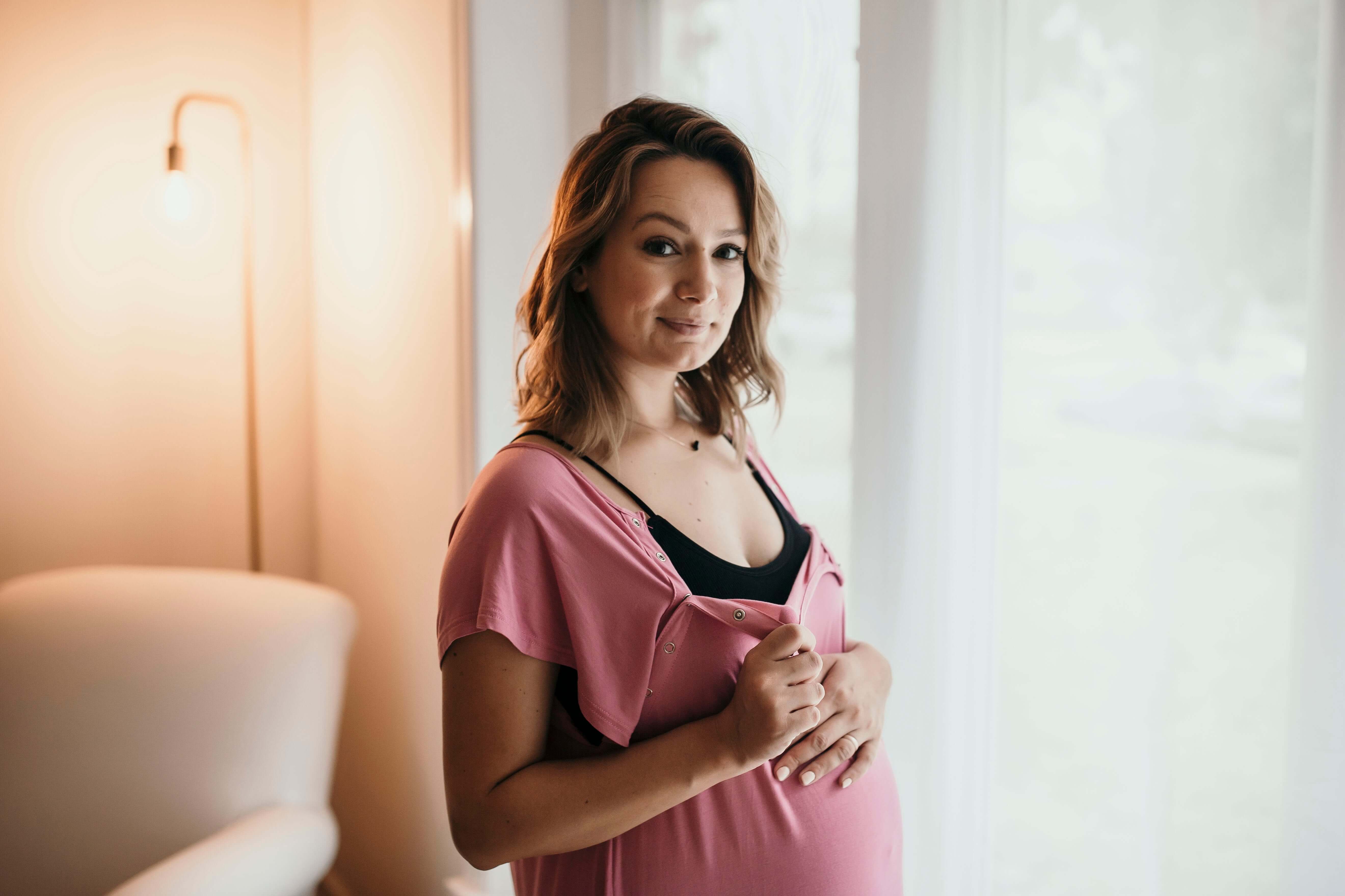 Rose Mommy Labor & Delivery Gown | Milk & Baby