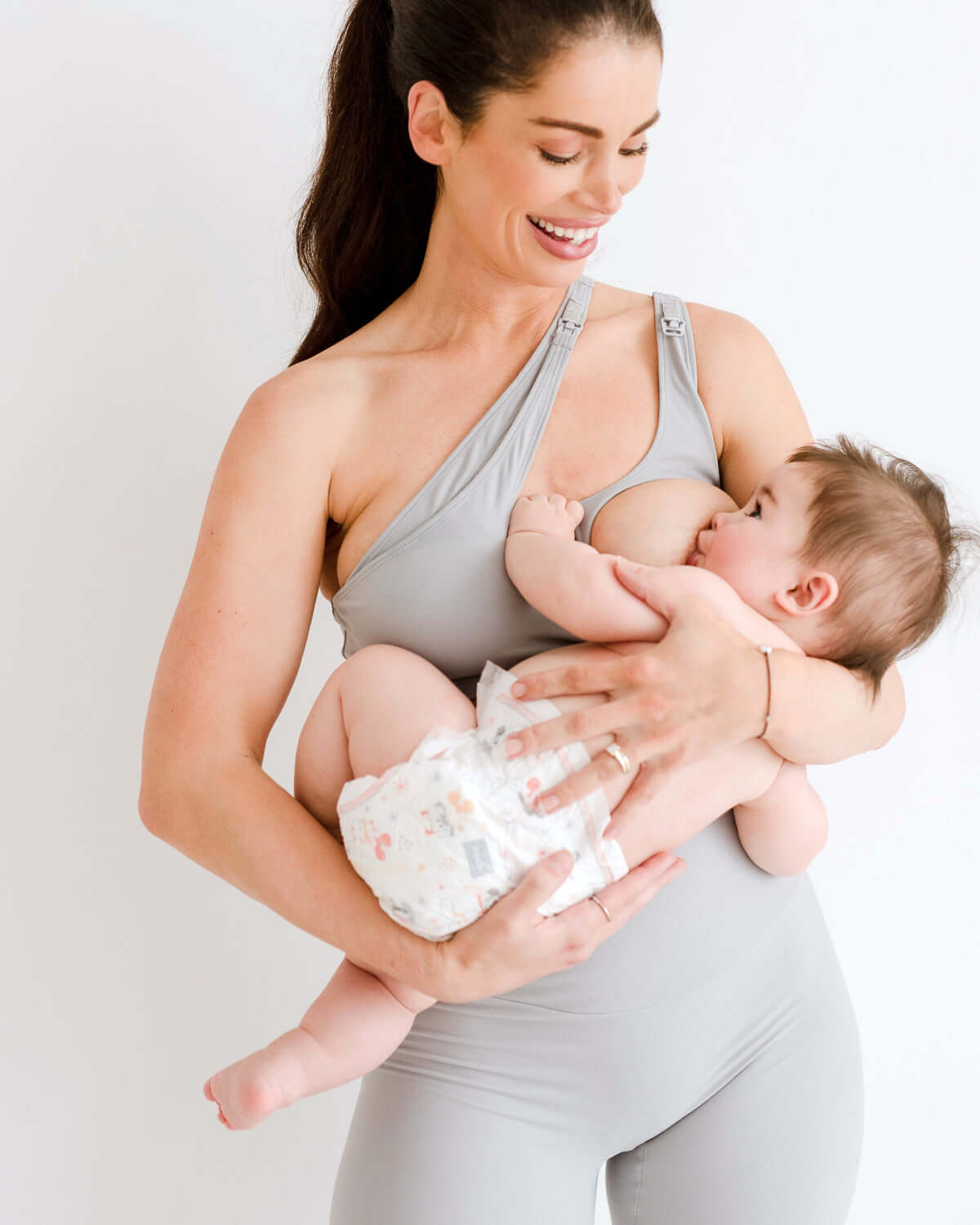 AXK CORE Cross Body Nursing Bra Light Gray | Milk & Baby