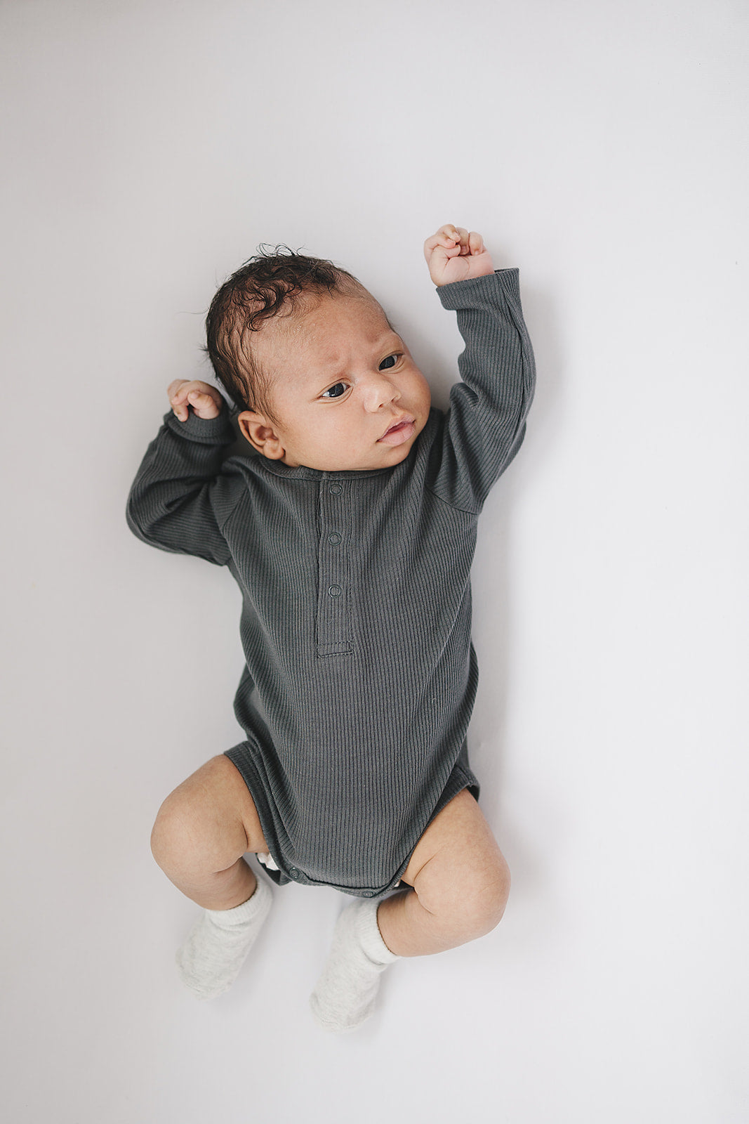Charcoal Organic Snap Long Sleeve Ribbed Bodysuit | Milk & Baby