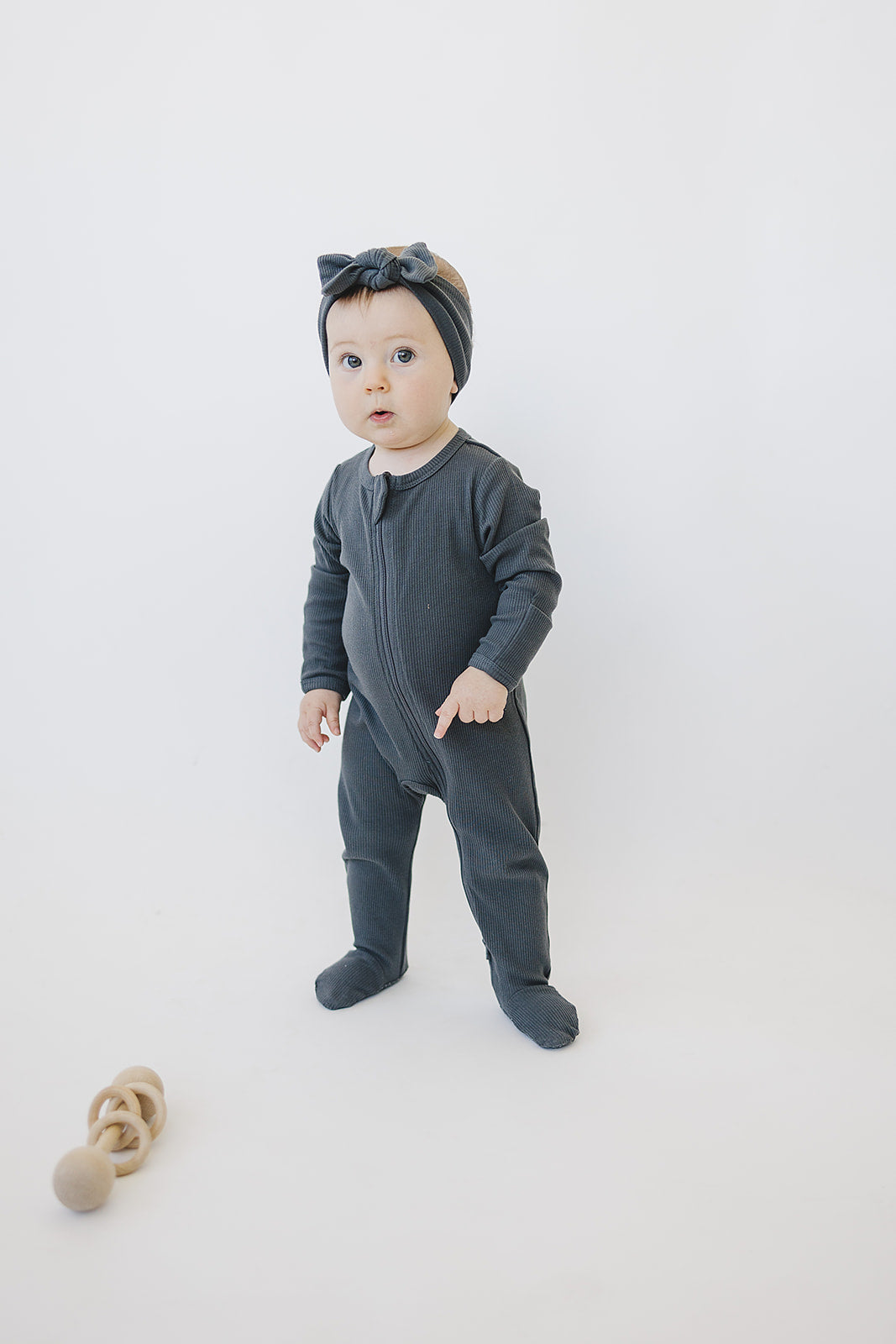 Charcoal Organic Cotton Ribbed Zipper | Milk & Baby