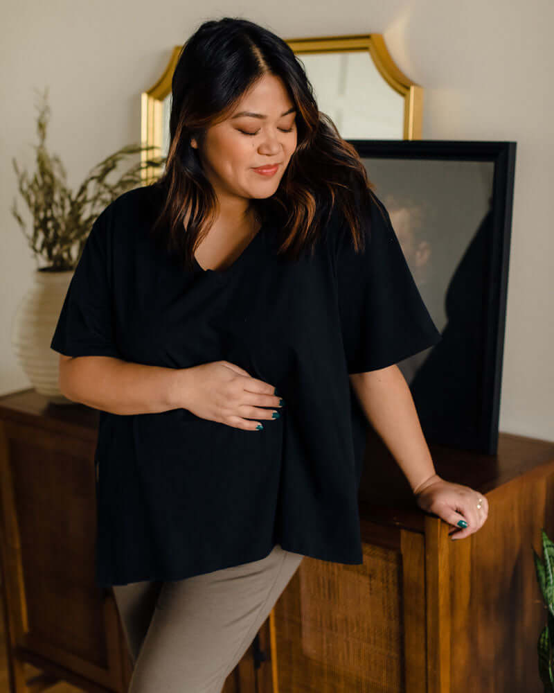 Everywhere Nursing & Maternity V-Neck Tee | Black | Milk & Baby