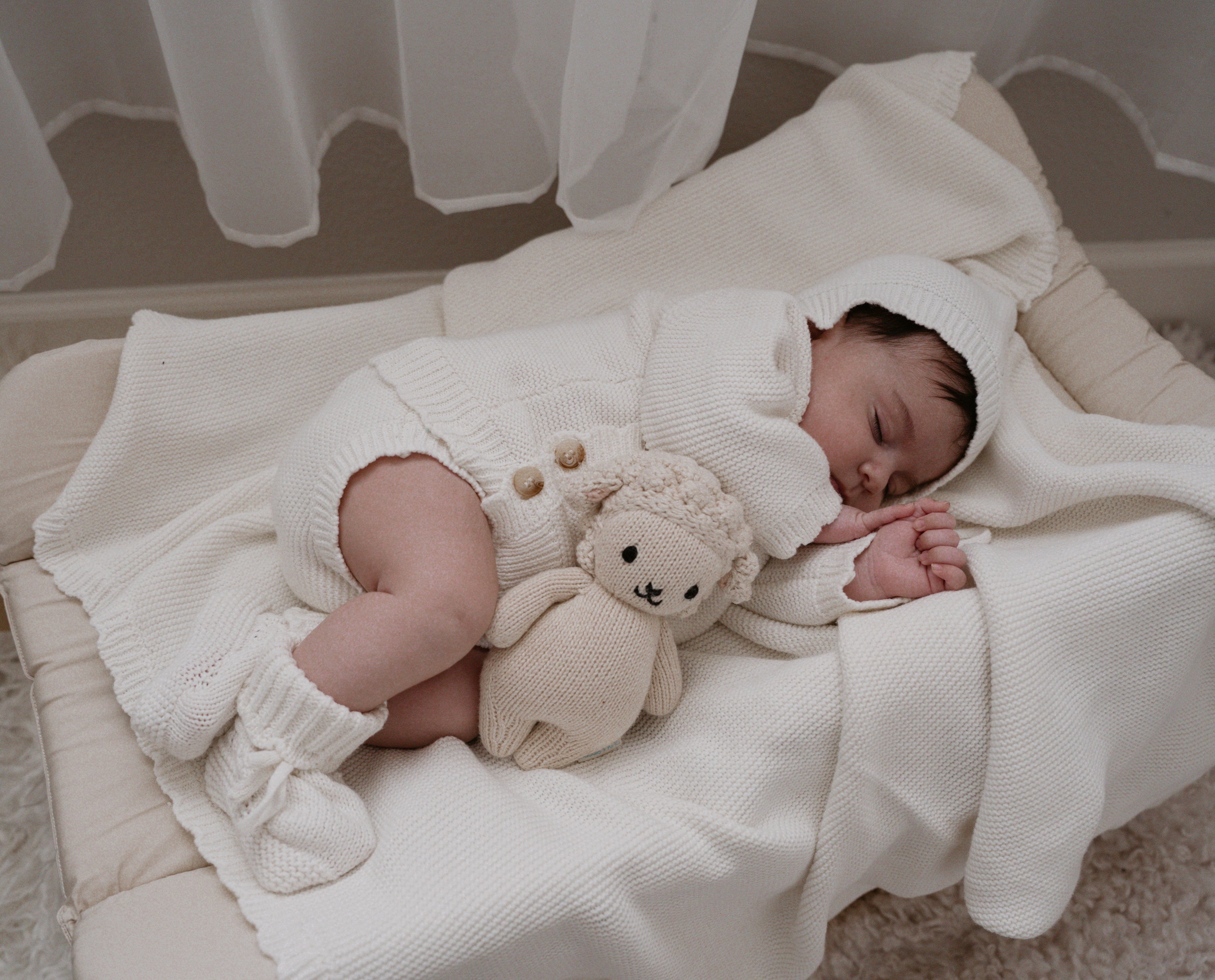 Bring Me Home Scallop Bundle | White | Milk & Baby