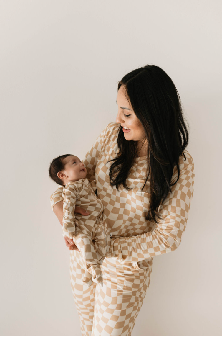 Gold Coast Wavy Checker | Bamboo Zip Pajamas Milk & Baby