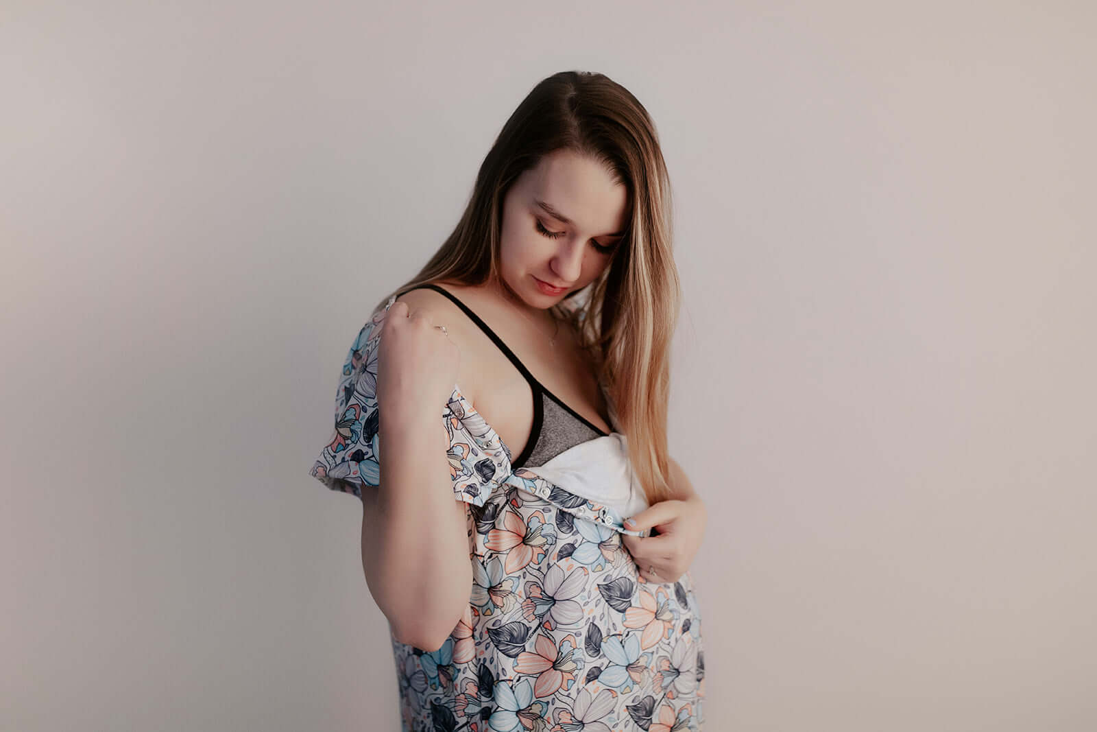 Flower Bloom Labor & Delivery Gown | Milk & Baby