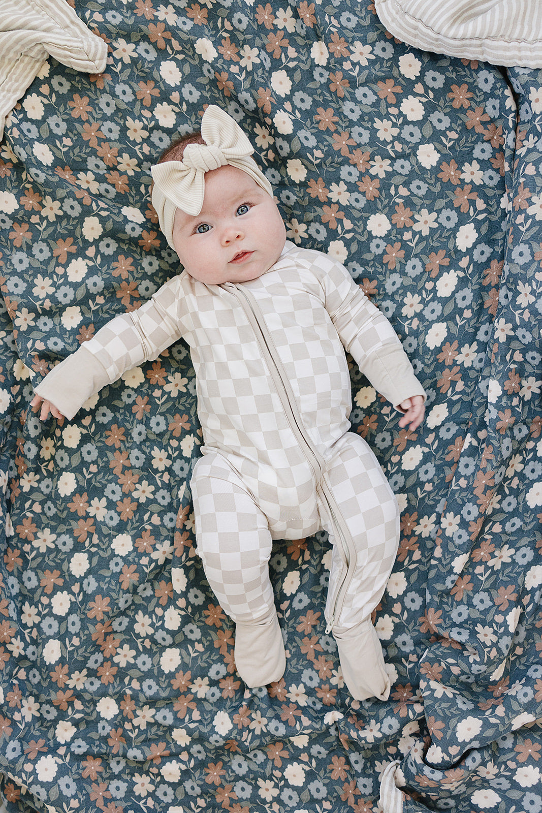 Taupe Checkered Bamboo Zipper | Milk & Baby