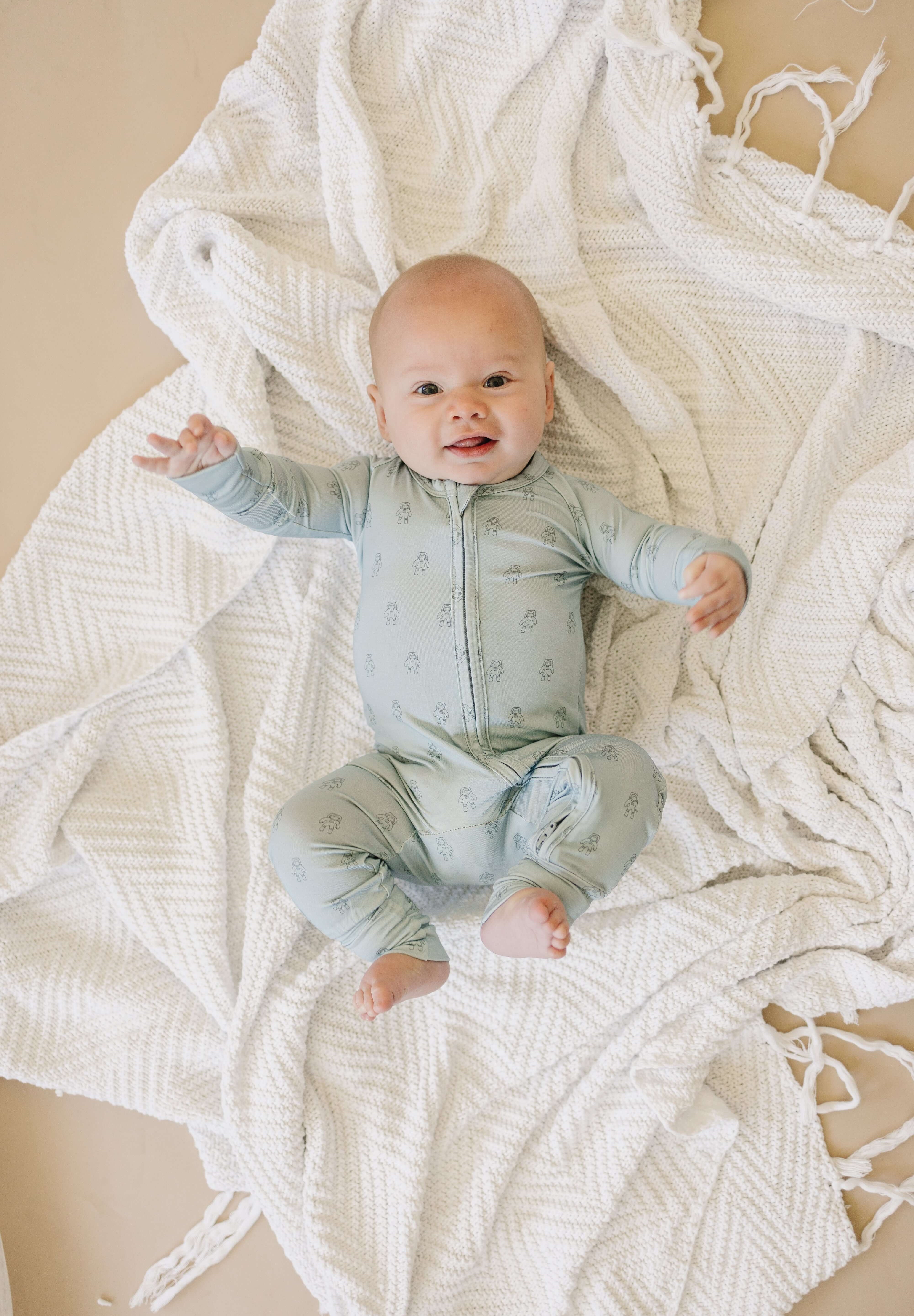 Fly Me to the Moon Bamboo Zippy Romper | Milk & Baby