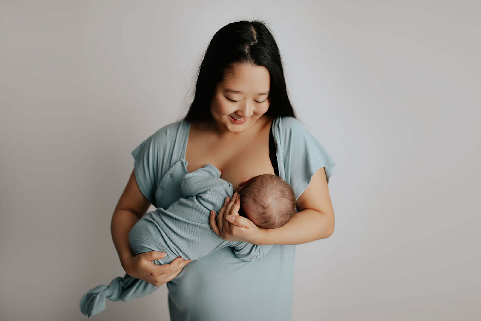 Blue Bird Ribbed Knotted Gown | Milk & Baby
