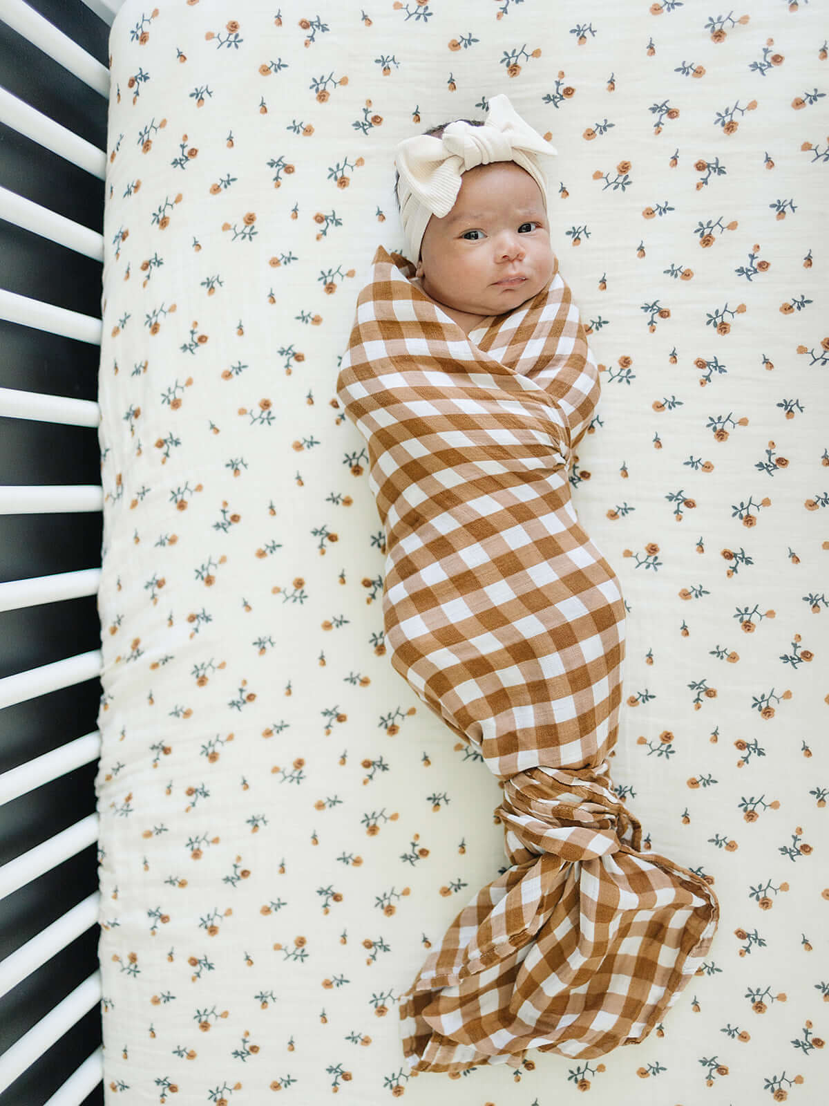 Cream Floral Muslin Crib Sheet | Milk & Baby