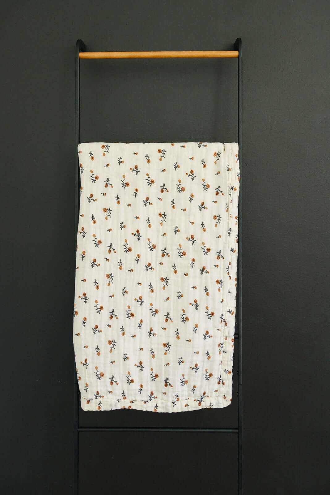 Cream Floral Muslin Quilt | Milk & Baby