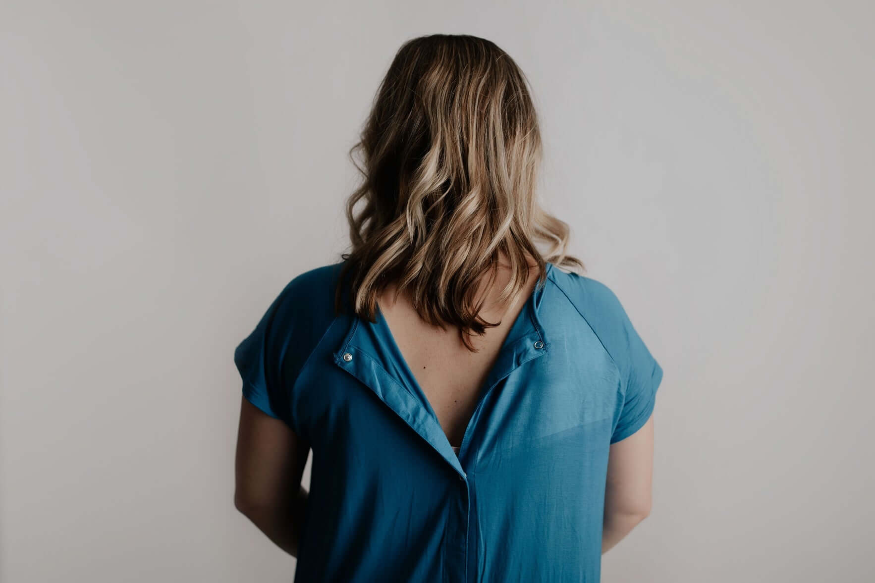 Blue Labor & Delivery Gown | Milk & Baby