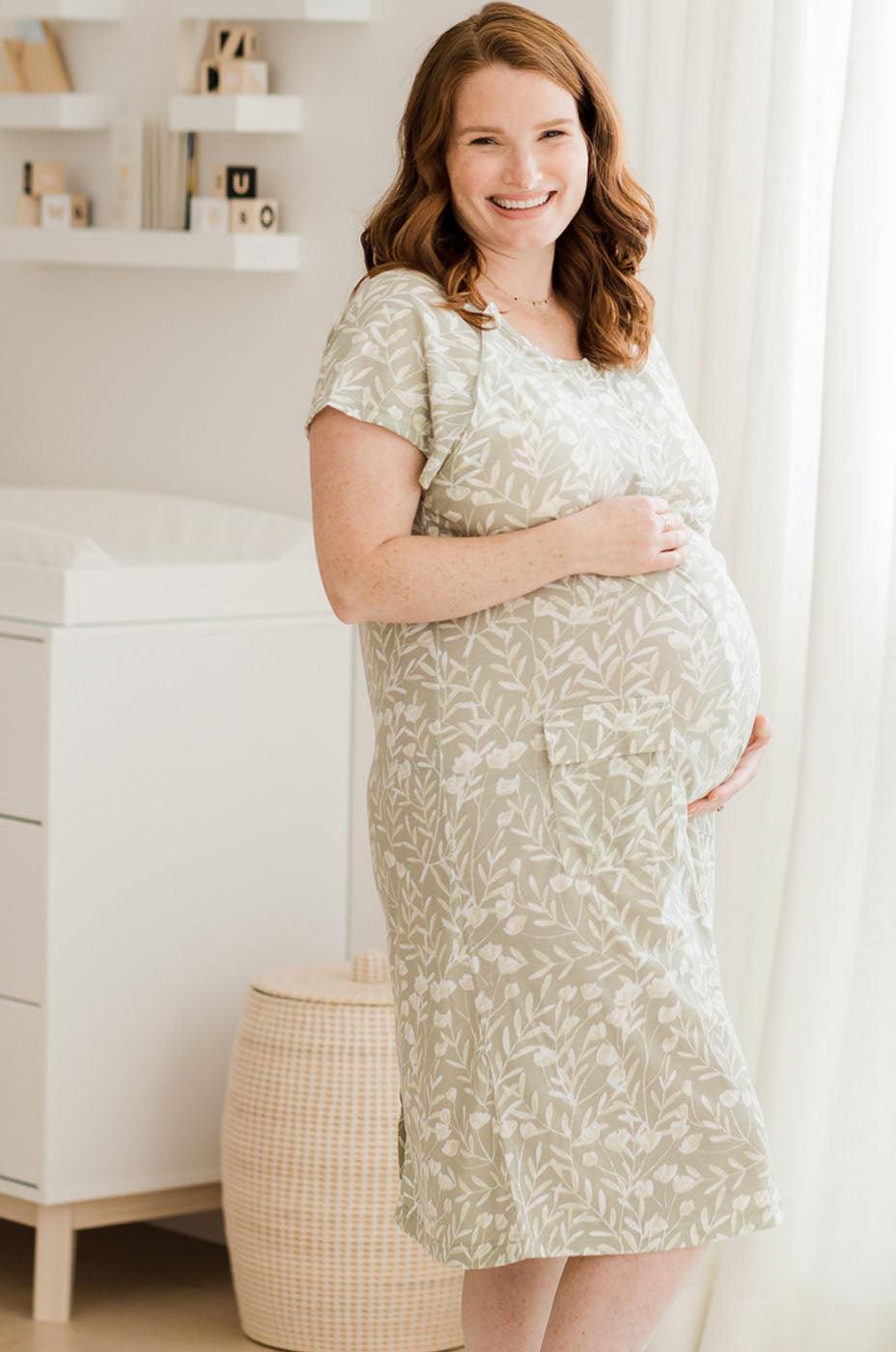 http://www.milkandbaby.com/cdn/shop/files/universal-labor-and-delivery-gown-in-fern-milk-and-baby.jpg?v=1692629021