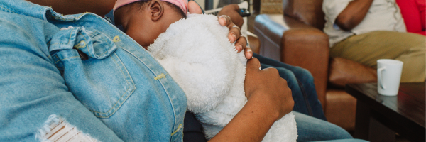 Navigating Breastfeeding During the Holiday Season: Tips for Stress-Free Celebrations