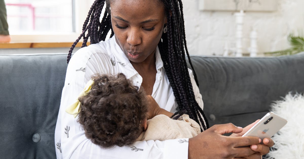 How to Safely Express, Store, and Transport Breast Milk: Essential Tips & Must-Have Tools