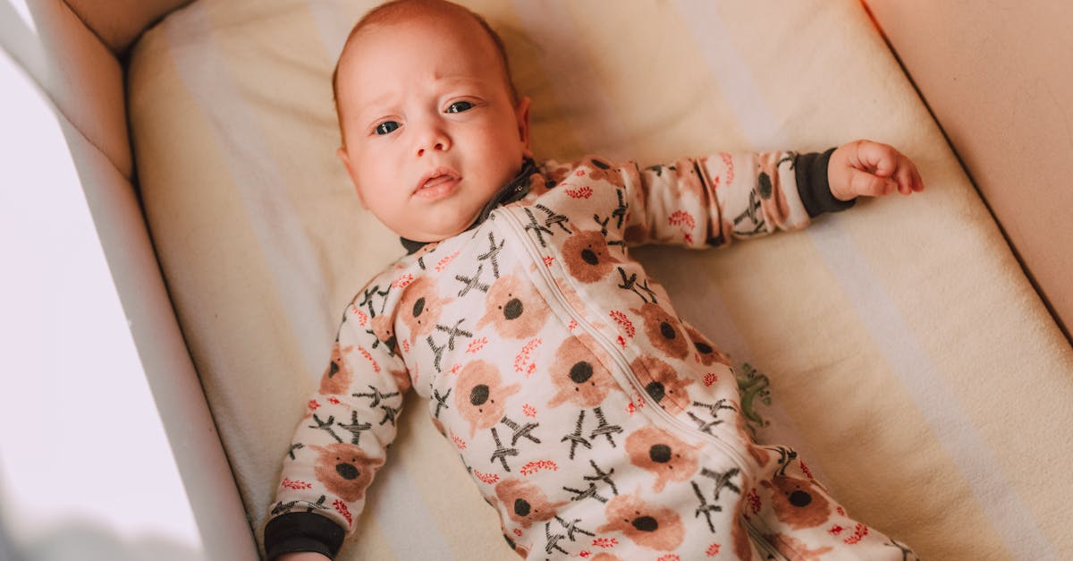 How to Choose the Softest and Most Functional Baby Sleepwear for Every Season