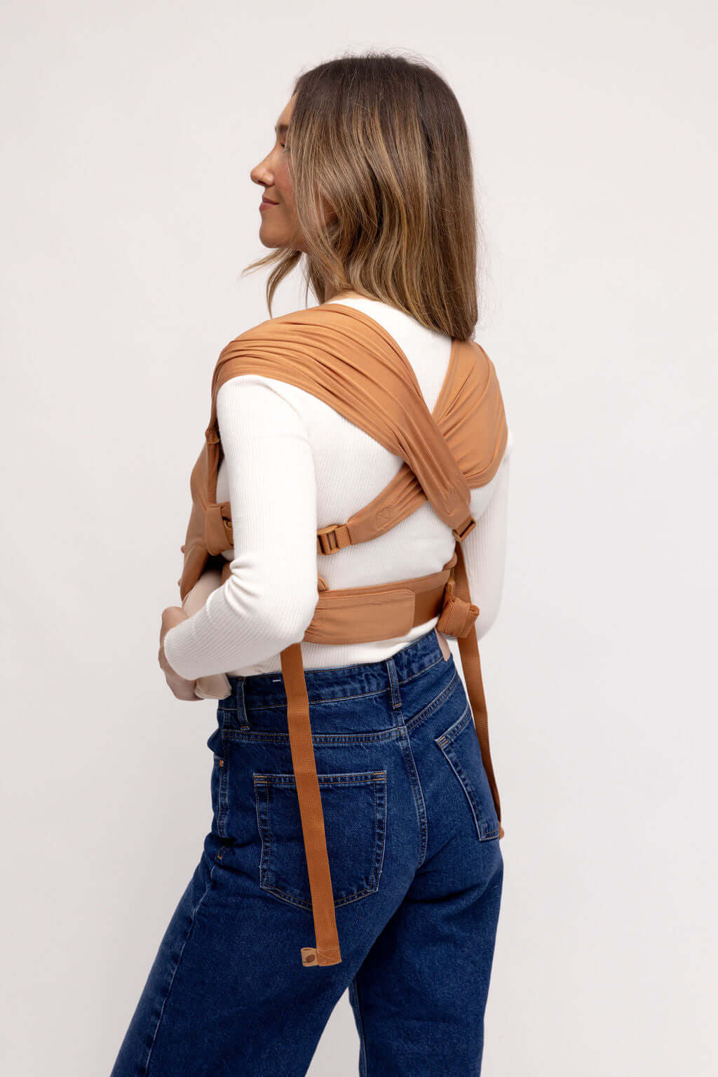 Willow | Aerial Newborn Buckle Wrap | Meet the Aerial Newborn Buckle Wrap: the perfect blend of wrap-like coziness and buckle carrier convenience for your newborn babe. Crafted from our signature CloudBlend™ fabric, it's irresistibly soft and features a p