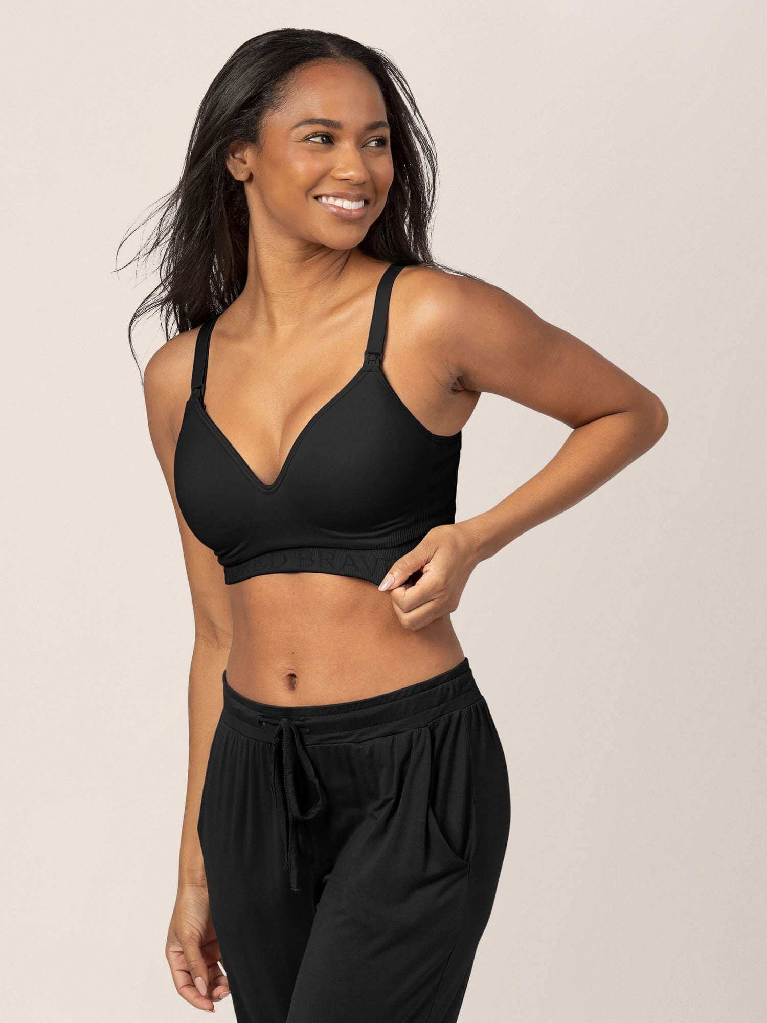 Signature Sublime® Contour Hands-Free Pumping & Nursing Bra | Black | Milk & Baby