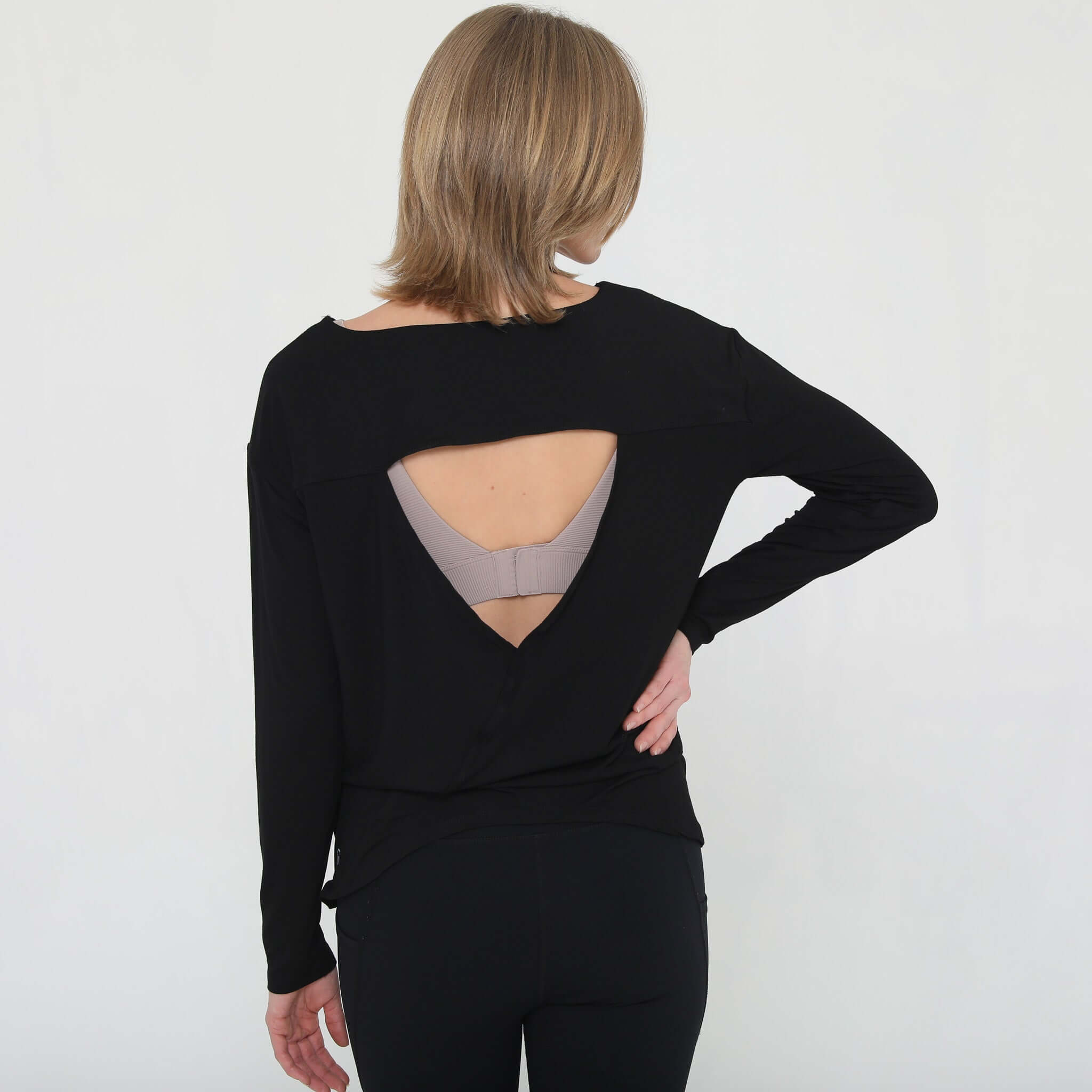 Hazel Open Back Long Sleeve Nursing Top (Noir) | Milk & Baby