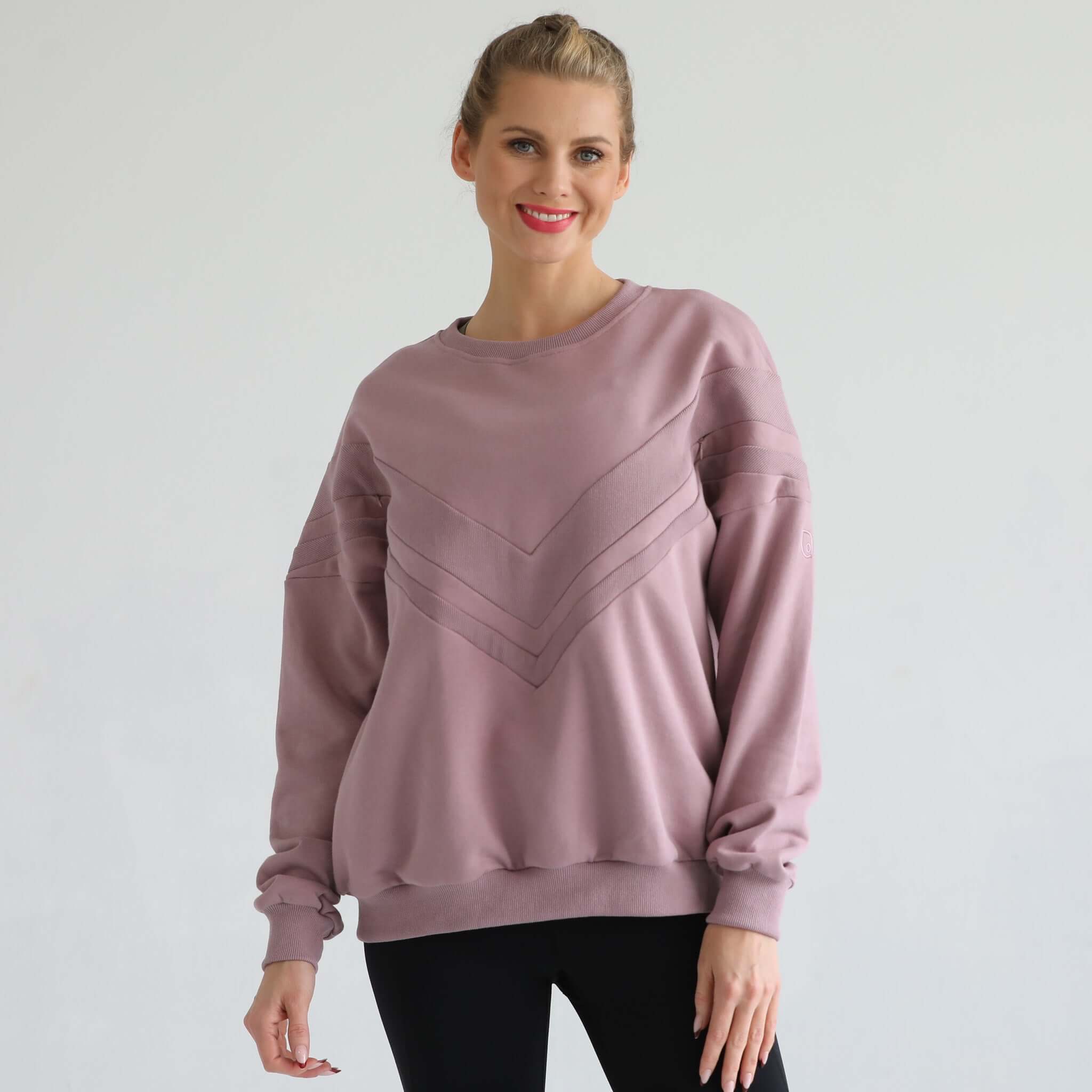 Isabella Oversized Nursing & Pregnancy Sweatshirt (Lavender Smoke) | Milk & Baby