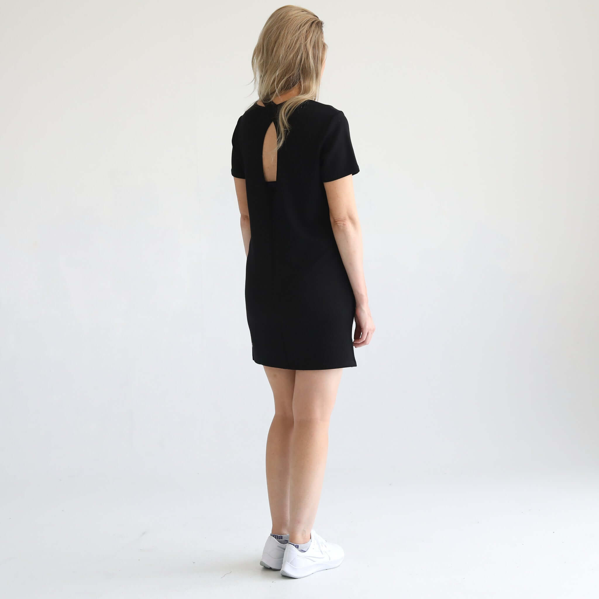 Isla Nursing T-Shirt Dress | Noir | Milk & Baby