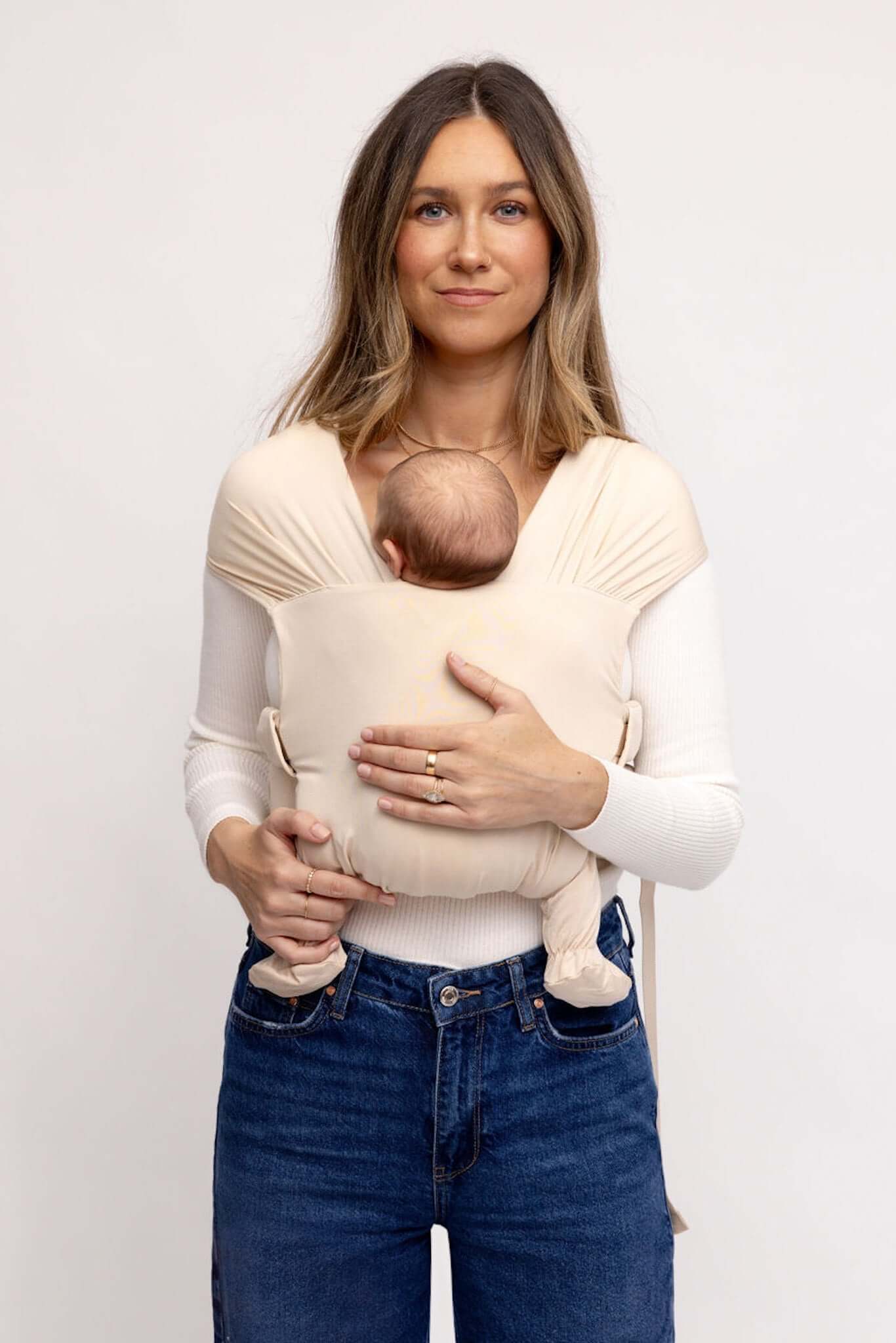 Sparrow | Aerial Newborn Buckle Wrap | Meet the Aerial Newborn Buckle Wrap: the perfect blend of wrap-like coziness and buckle carrier convenience for your newborn babe. Crafted from our signature CloudBlend™ fabric, it's irresistibly soft and features a