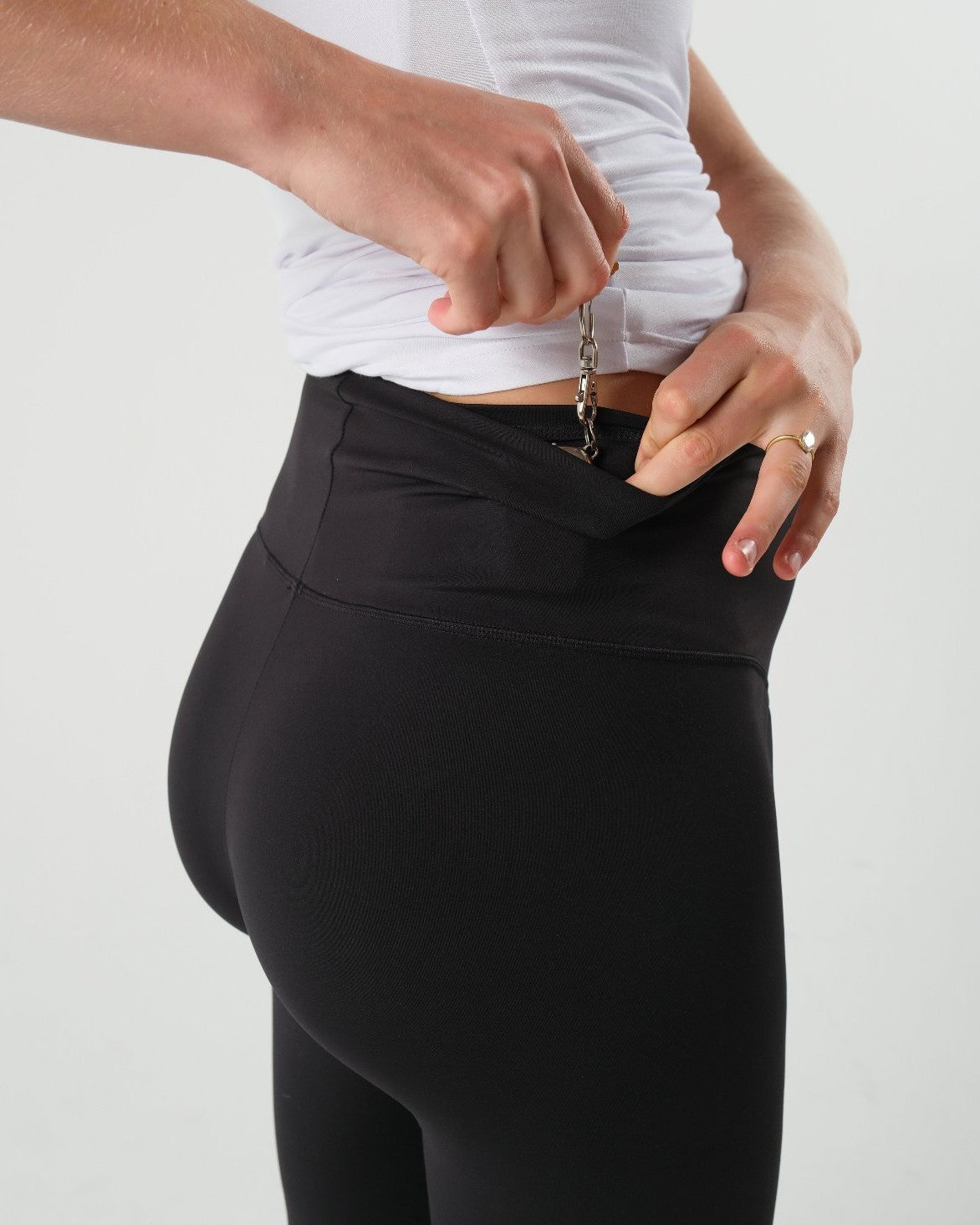 Wear Everywhere Eco Leggings w/Pocket | Milk & Baby