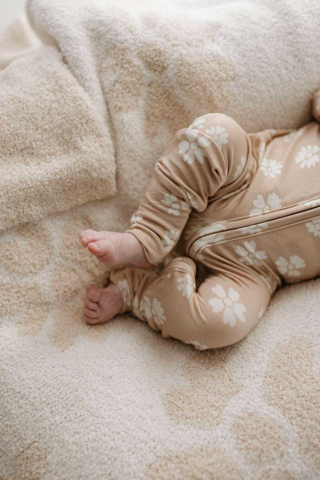 Lazy Daisy | Bamboo Zip Pajamas Milk & Baby
