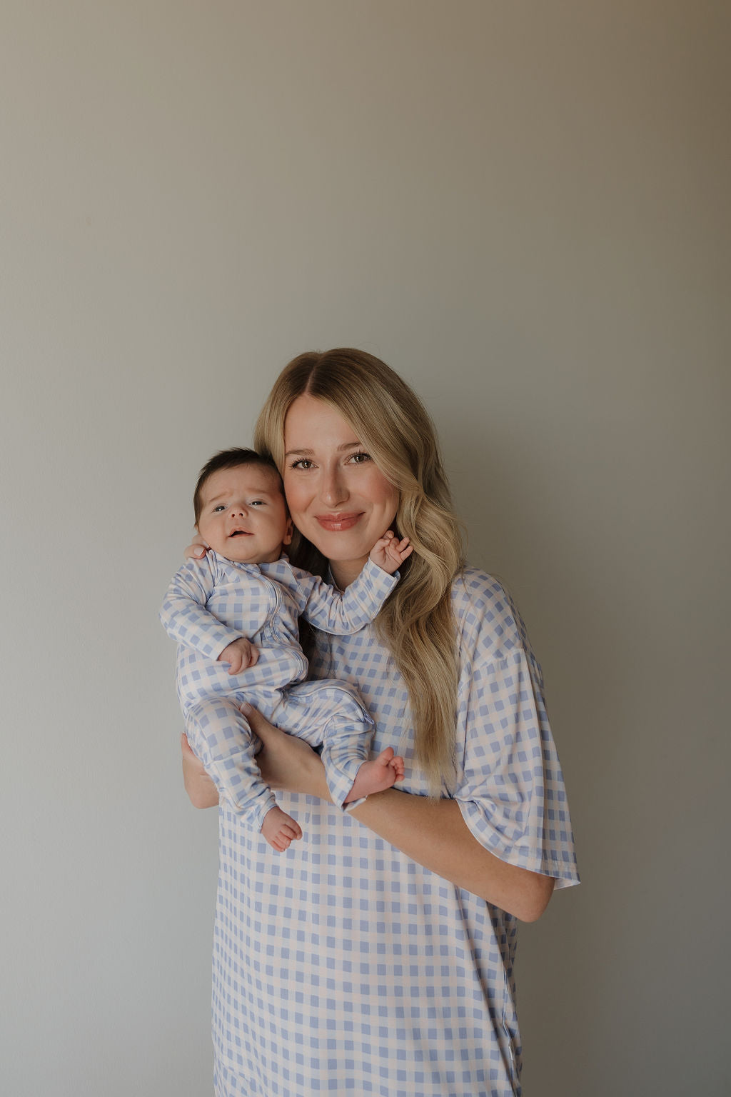 Marilyn | Women's Bamboo Short Set | Milk & Baby | Made with a soft, premium bamboo blend, this set is perfect for warm weather. It includes an oversized t-shirt and matching drawstring shorts. Designed for all-day comfort and easy wear.