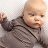 Cocoa Ribbed Knotted Newborn Gown Set | Milk & Baby