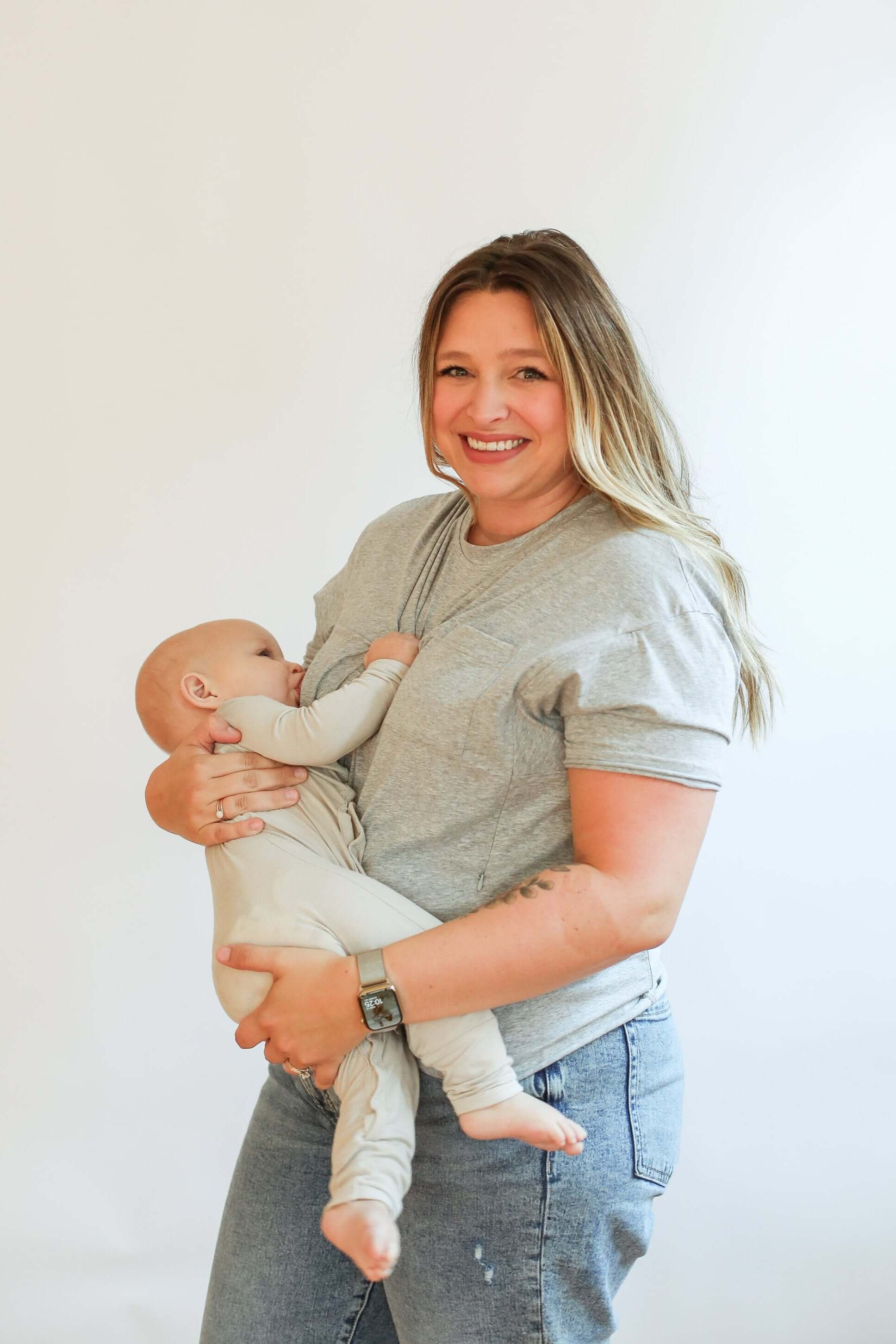 Relaxed Fit Zip Breastfeeding Tee | Milk & Baby