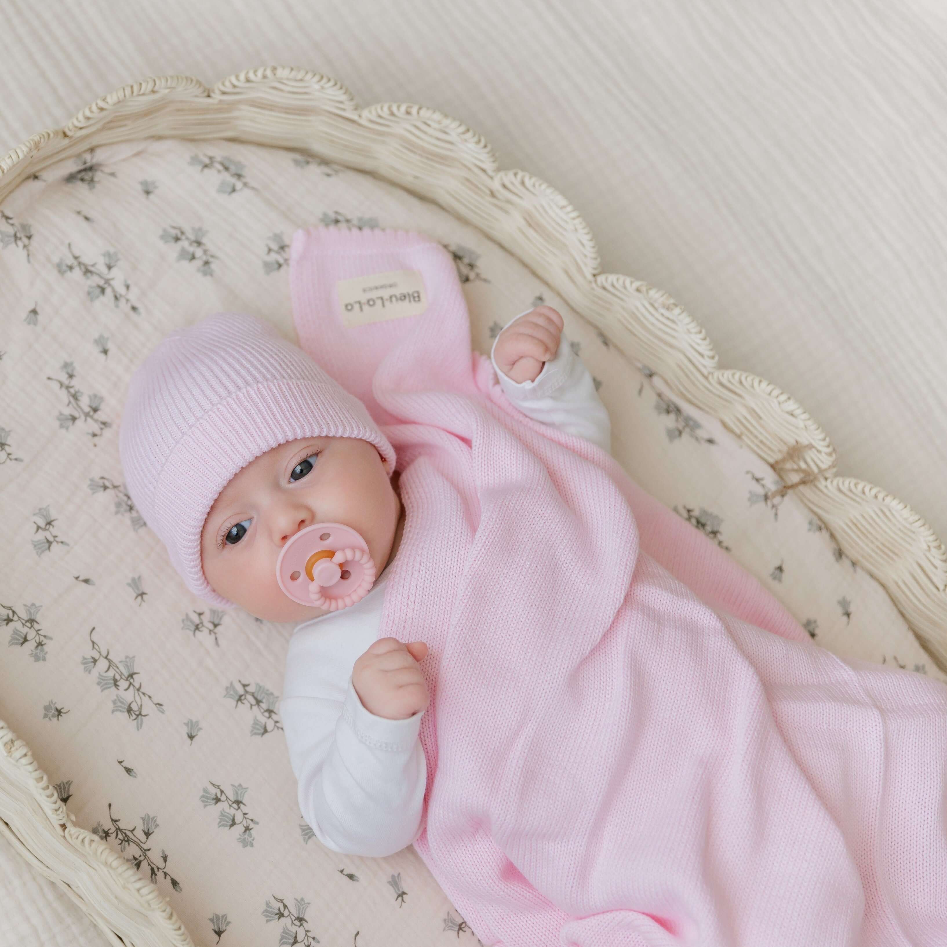 Luxe Collection 100% Organic Cotton Luxury Knit Baby Blanket + Hat Set | Milk & Baby