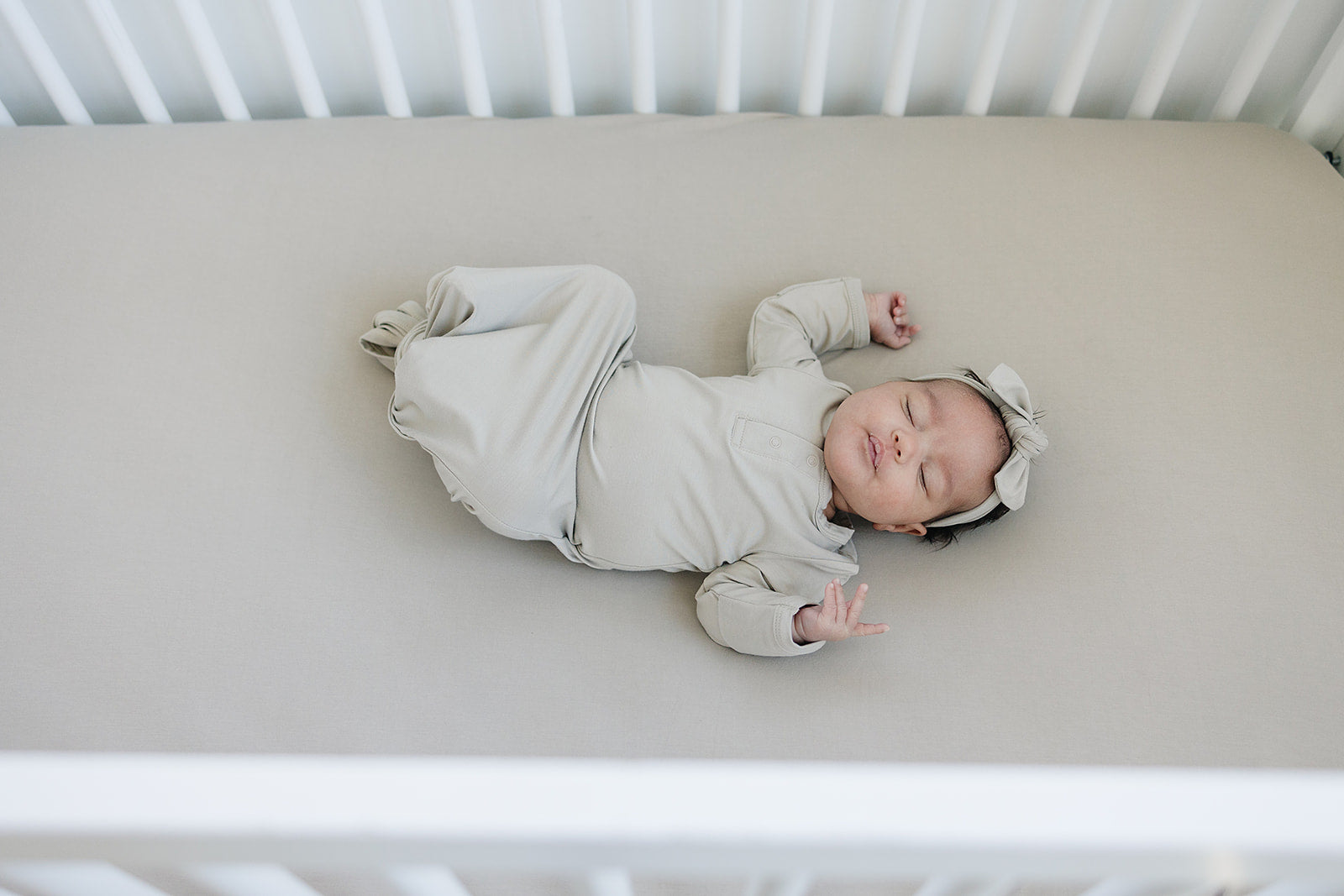 Oatmeal Bamboo Knot Gown | Milk & Baby