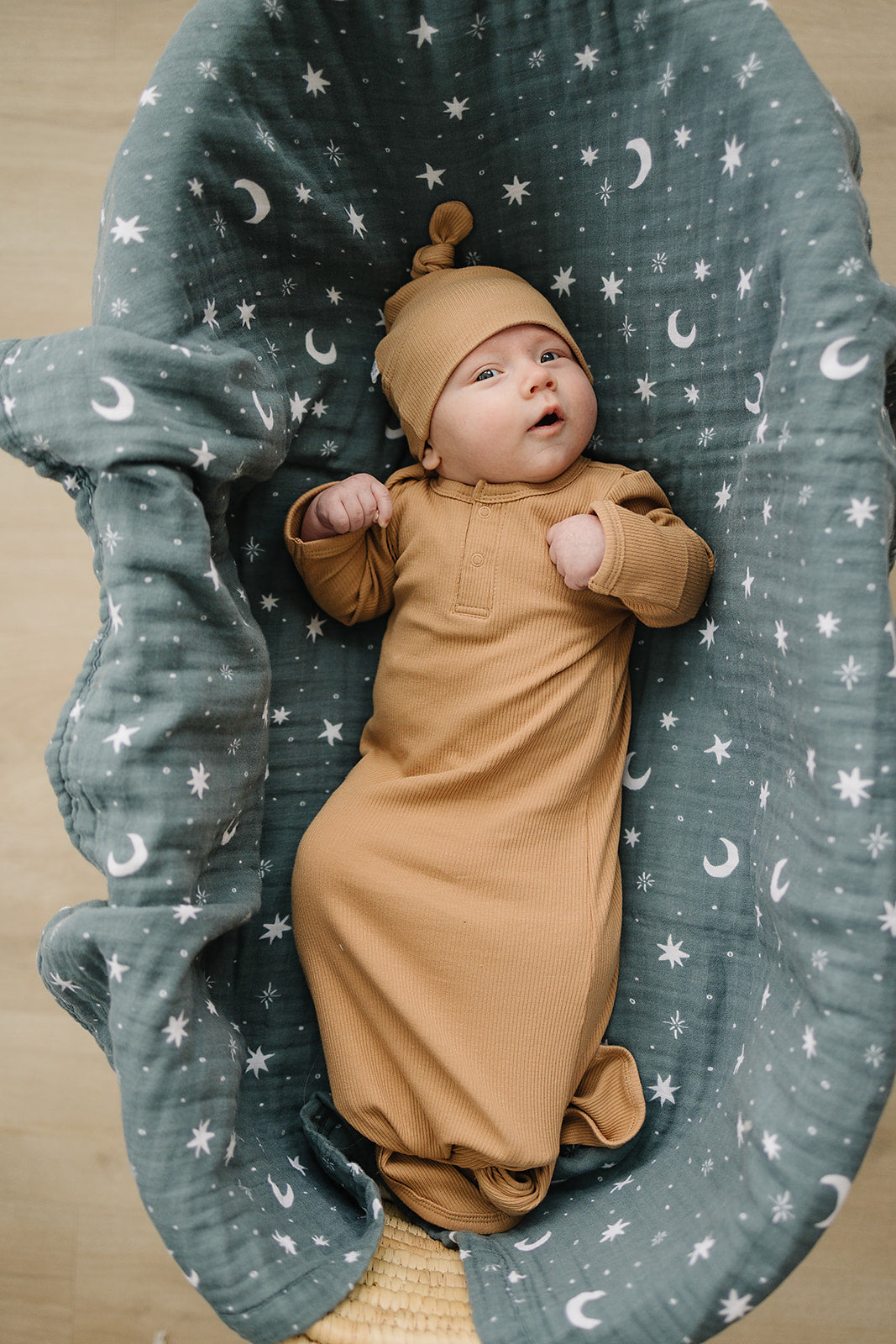 Cafe Organic Ribbed Newborn Knot Hat | Milk & Baby